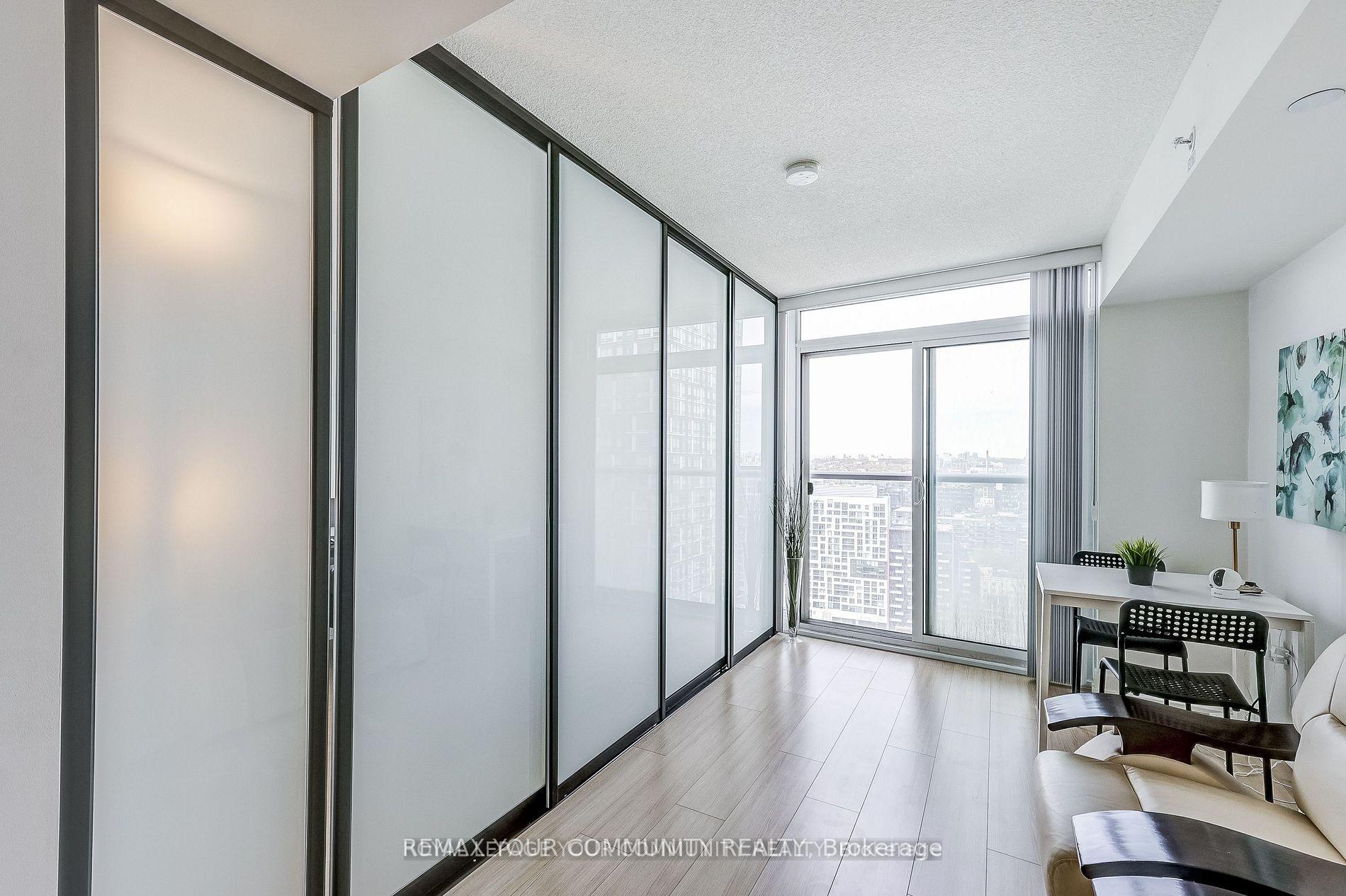 Photo 11 of Unit 3208, 85 Queens Wharf Road, Toronto, Waterfront Communities — HOMEH