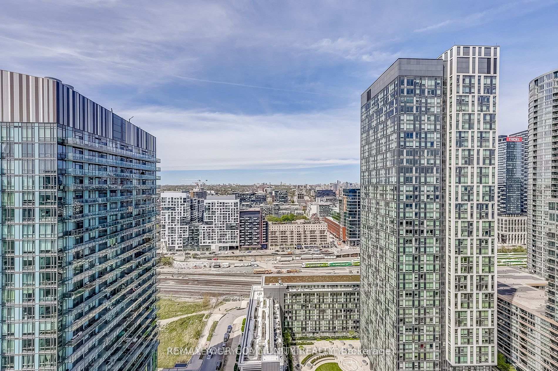 Photo 15 of Unit 3208, 85 Queens Wharf Road, Toronto, Waterfront Communities — HOMEH