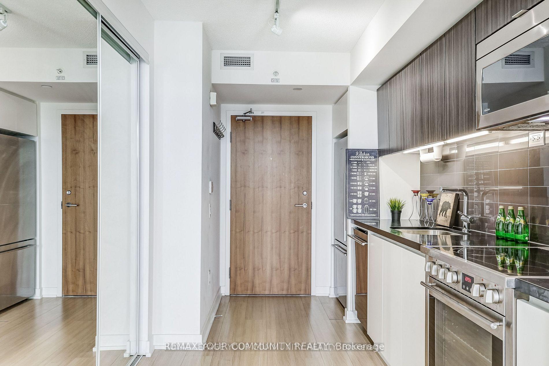 Photo 19 of Unit 3208, 85 Queens Wharf Road, Toronto, Waterfront Communities — HOMEH
