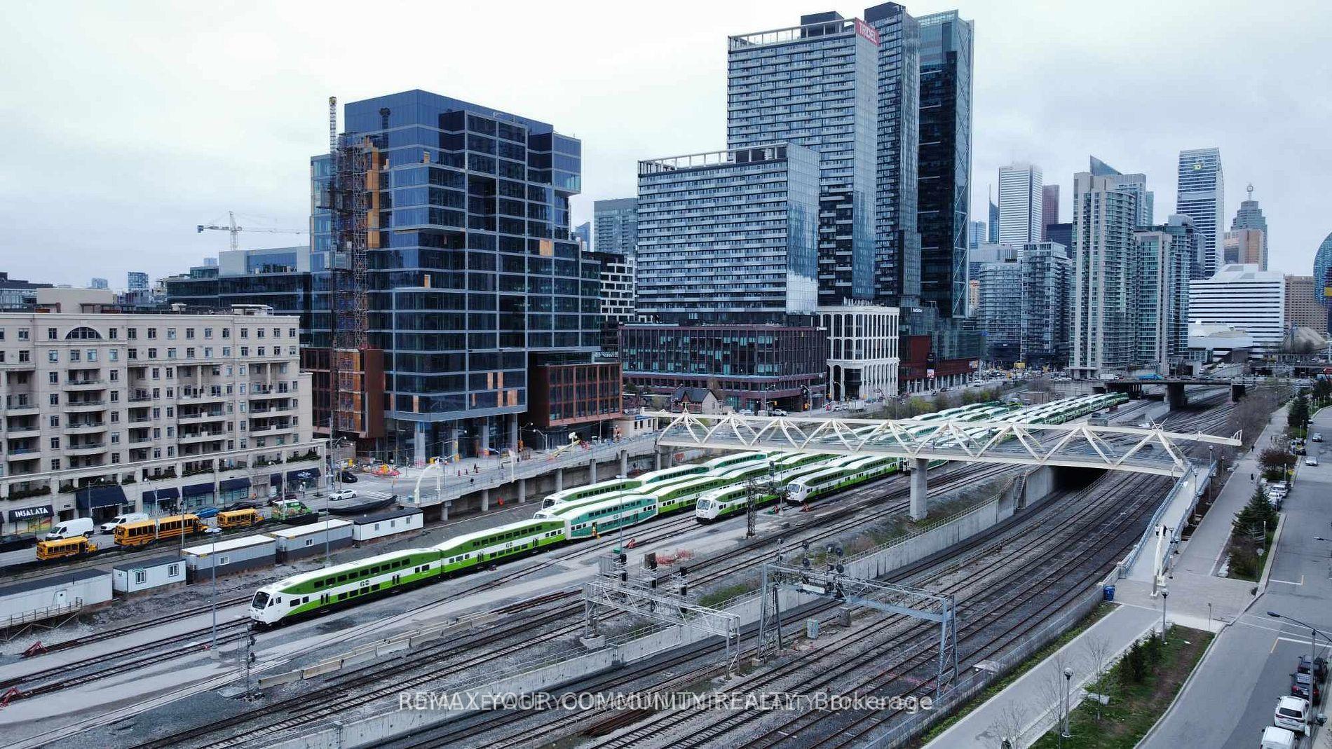 Photo 32 of Unit 3208, 85 Queens Wharf Road, Toronto, Waterfront Communities — HOMEH