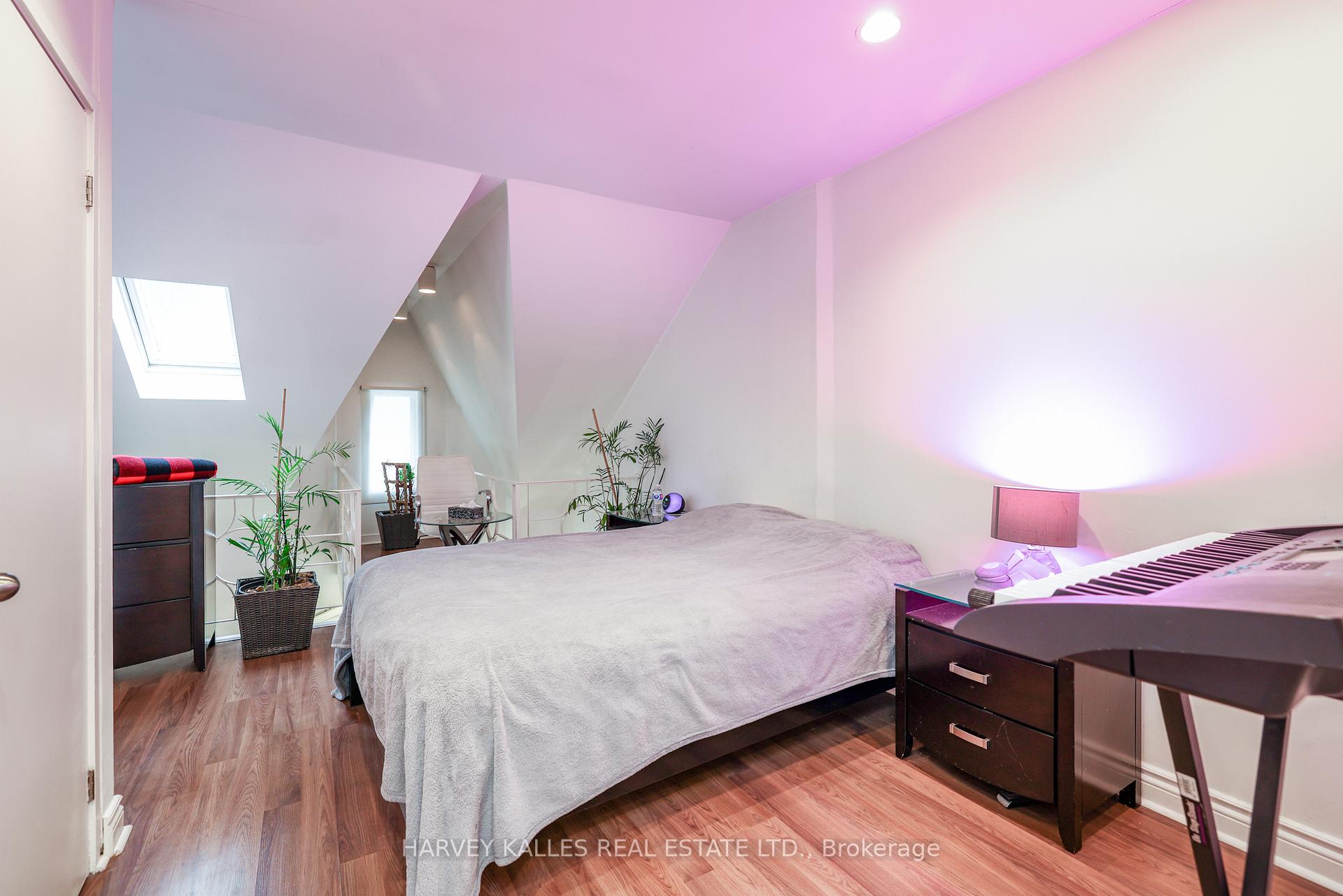 Photo 11 of 530 Richmond Street W, Toronto, Waterfront Communities — HOMEH