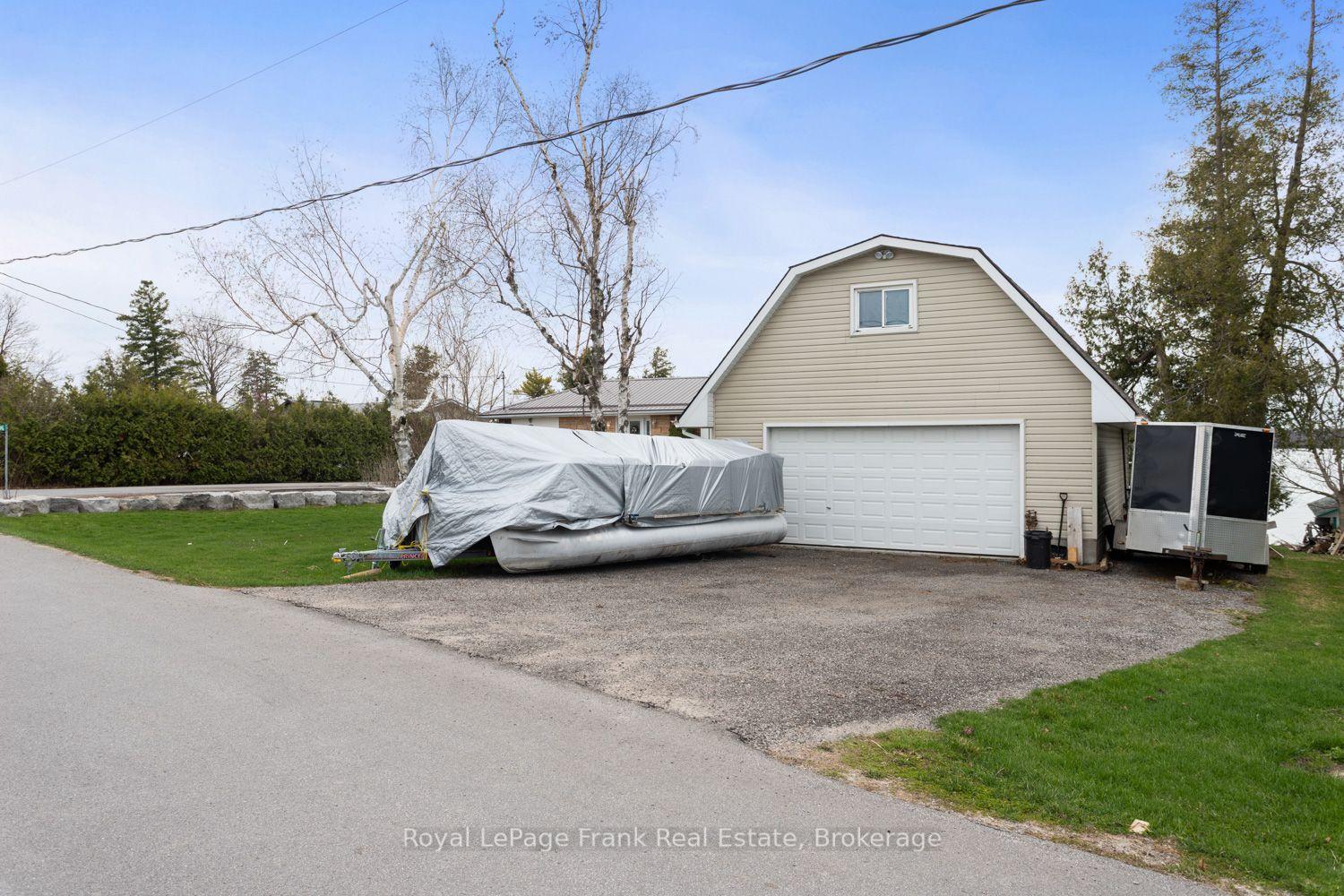 Photo 9 of 106 Starr Boulevard, Kawartha Lakes, Little Britain — HOMEH