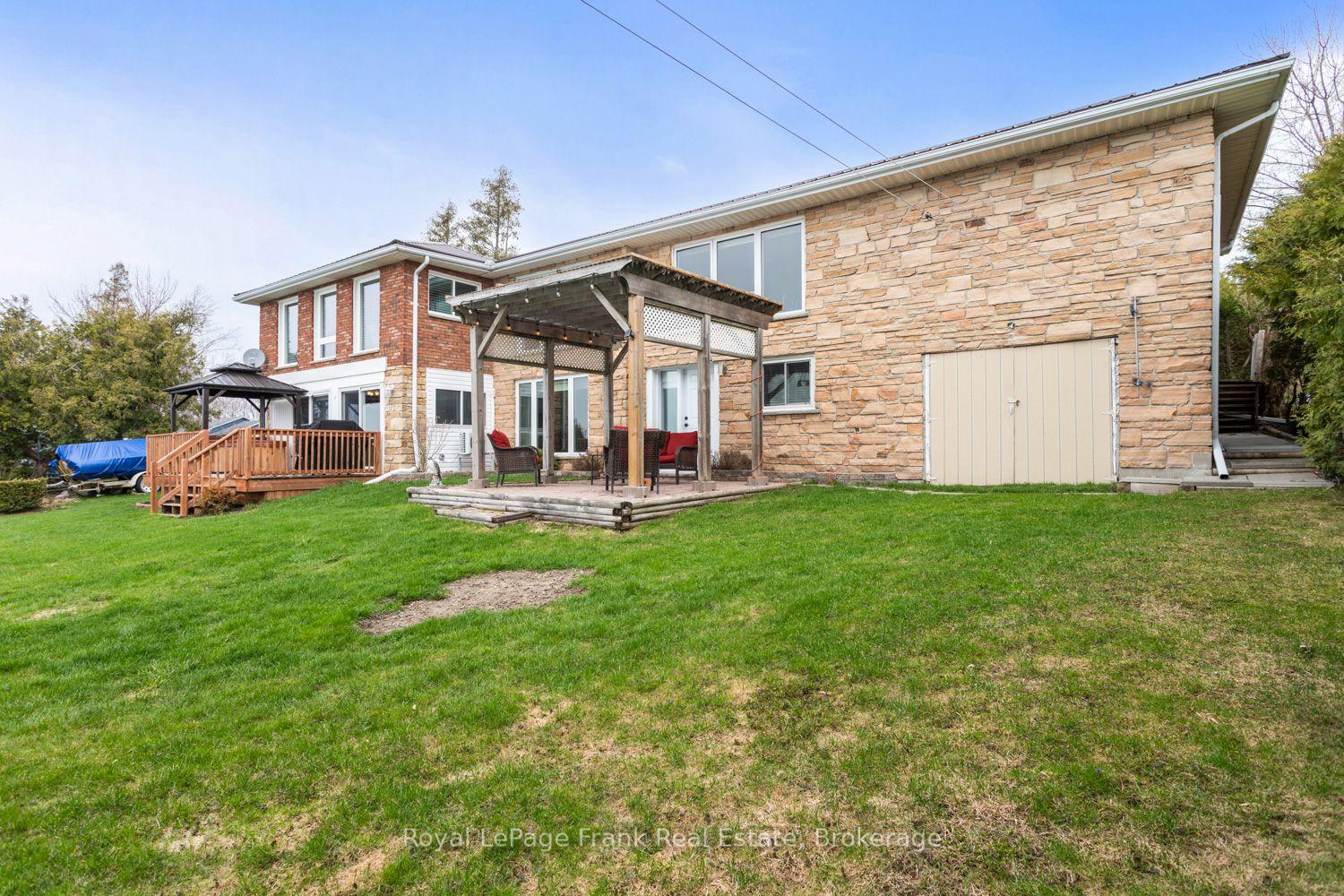 Photo 12 of 106 Starr Boulevard, Kawartha Lakes, Little Britain — HOMEH