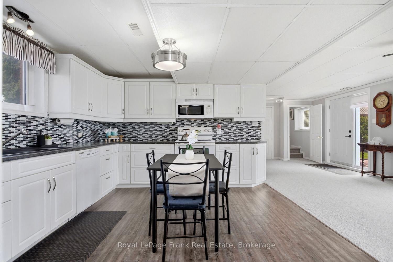 Photo 34 of 106 Starr Boulevard, Kawartha Lakes, Little Britain — HOMEH
