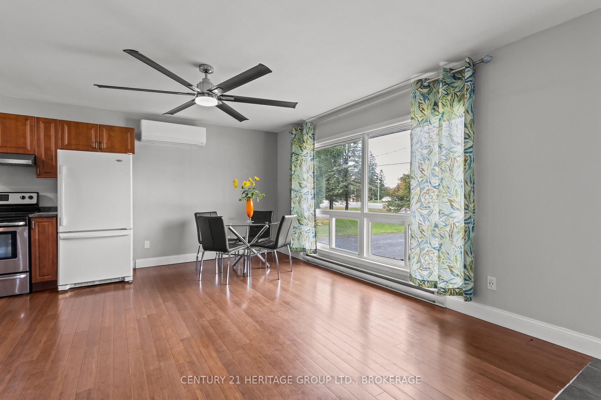 Photo 6 of 3007 Princess Street, Kingston, North of Taylor-Kidd Blvd — HOMEH