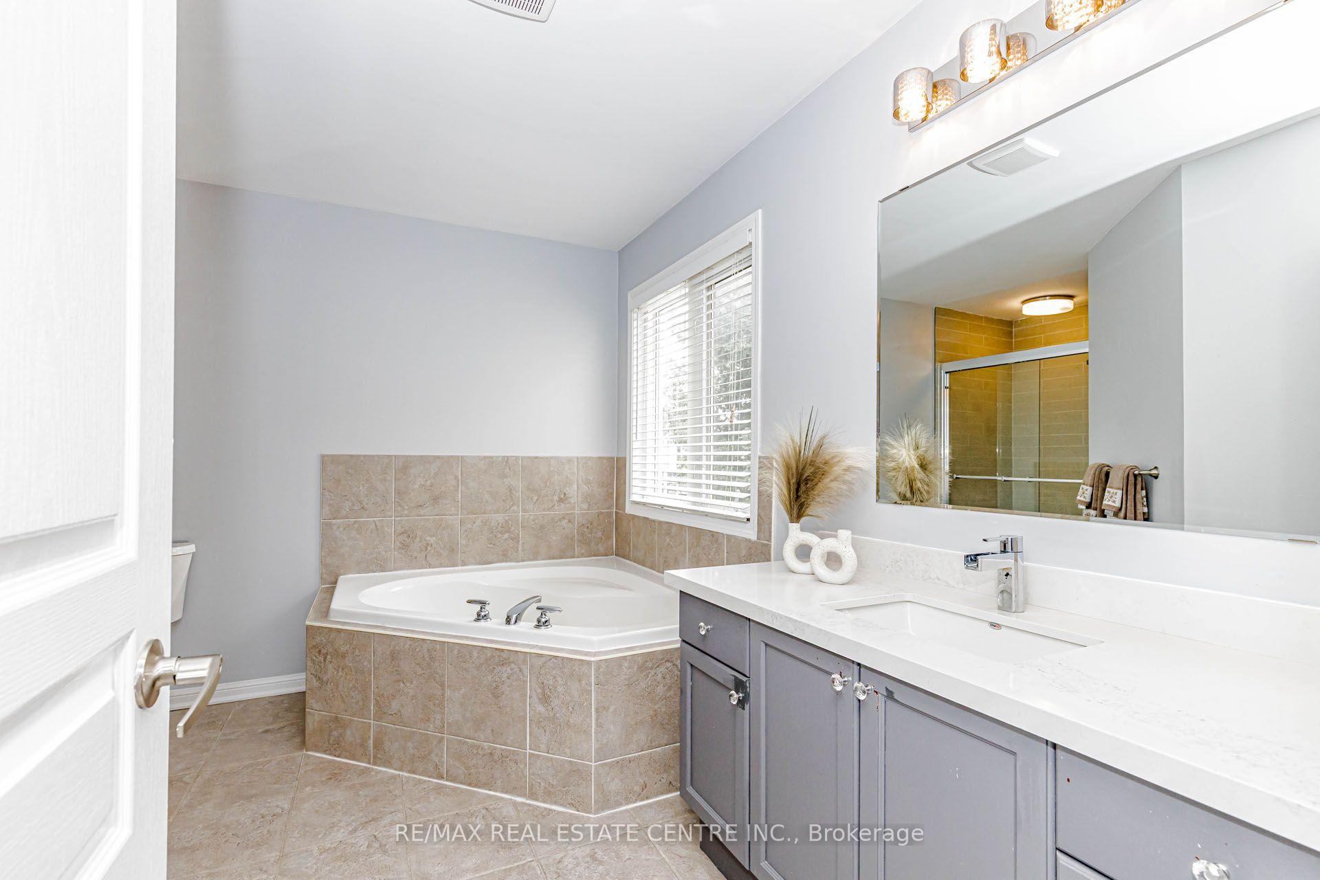 Photo 20 of 12 Dunning Drive, New Tecumseth, Alliston — HOMEH