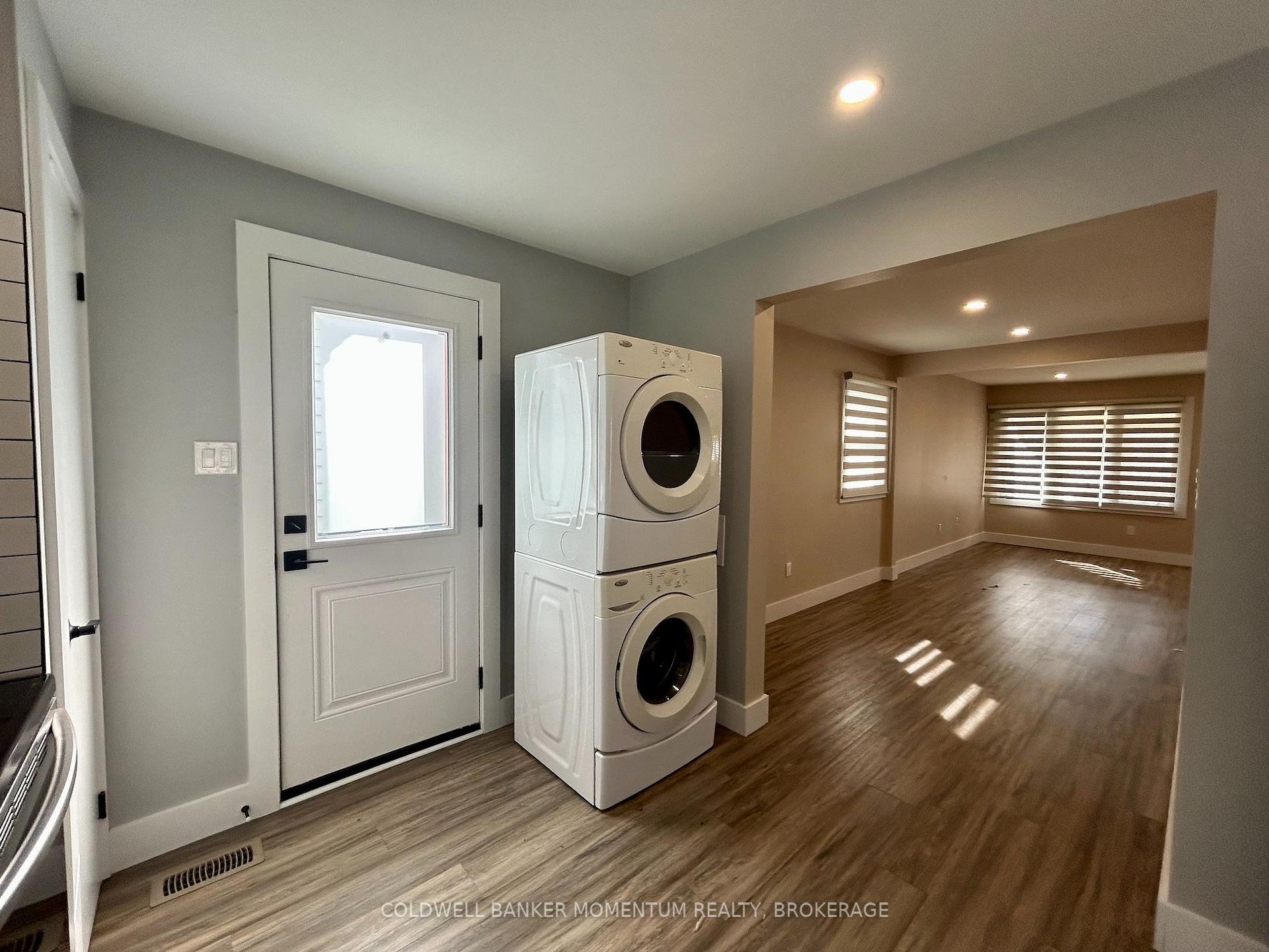 Photo 12 of 6333 Skinner Street, Niagara Falls, Arad/Fallsview — HOMEH
