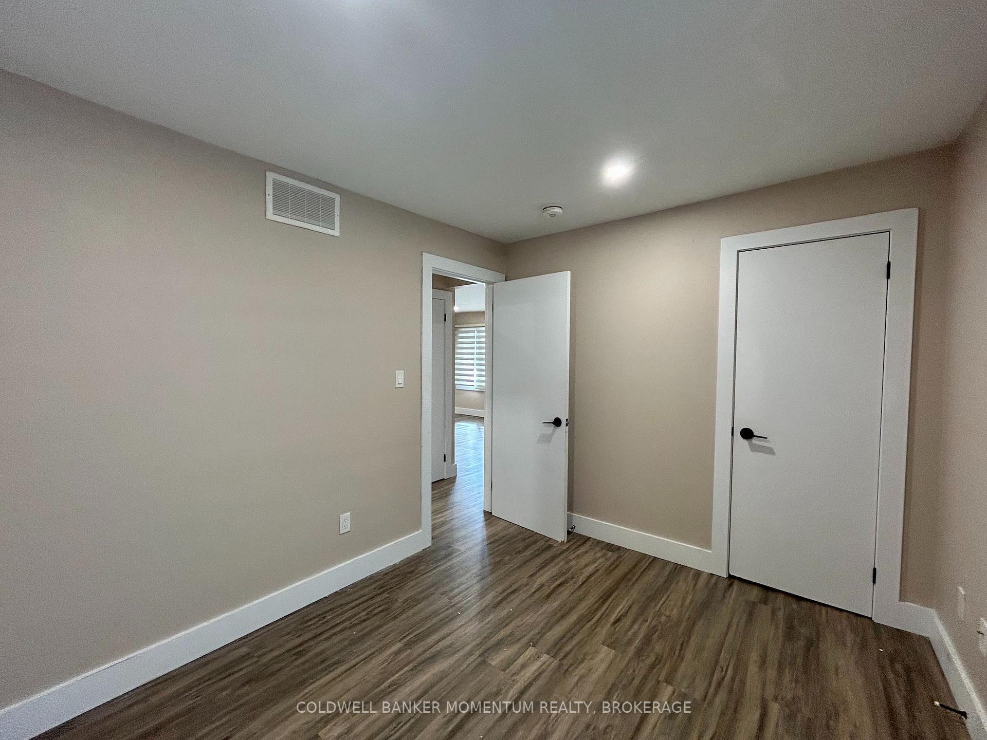 Photo 17 of 6333 Skinner Street, Niagara Falls, Arad/Fallsview — HOMEH