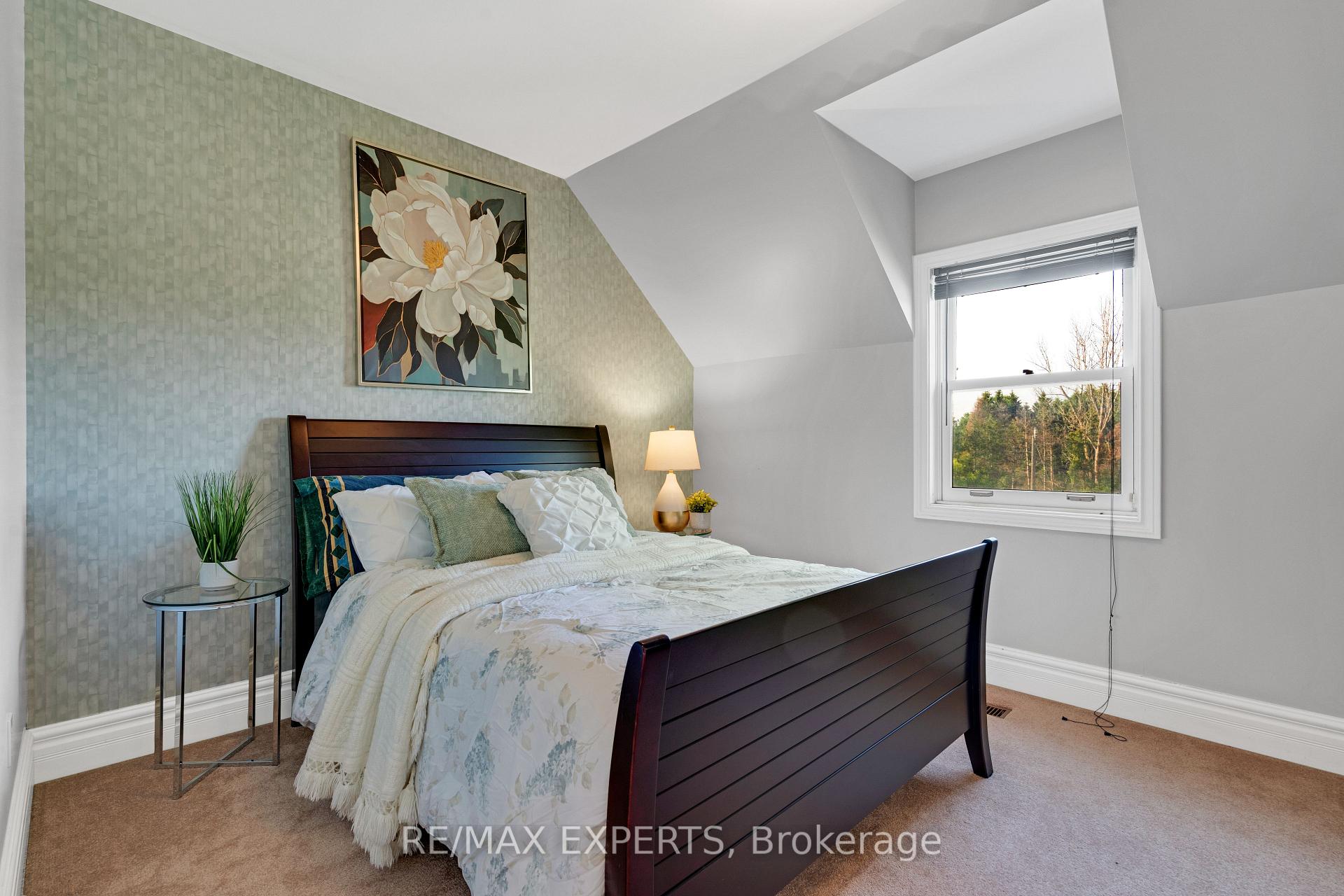 Photo 7 of 16718 Caledon King Townline, Caledon, Palgrave — HOMEH