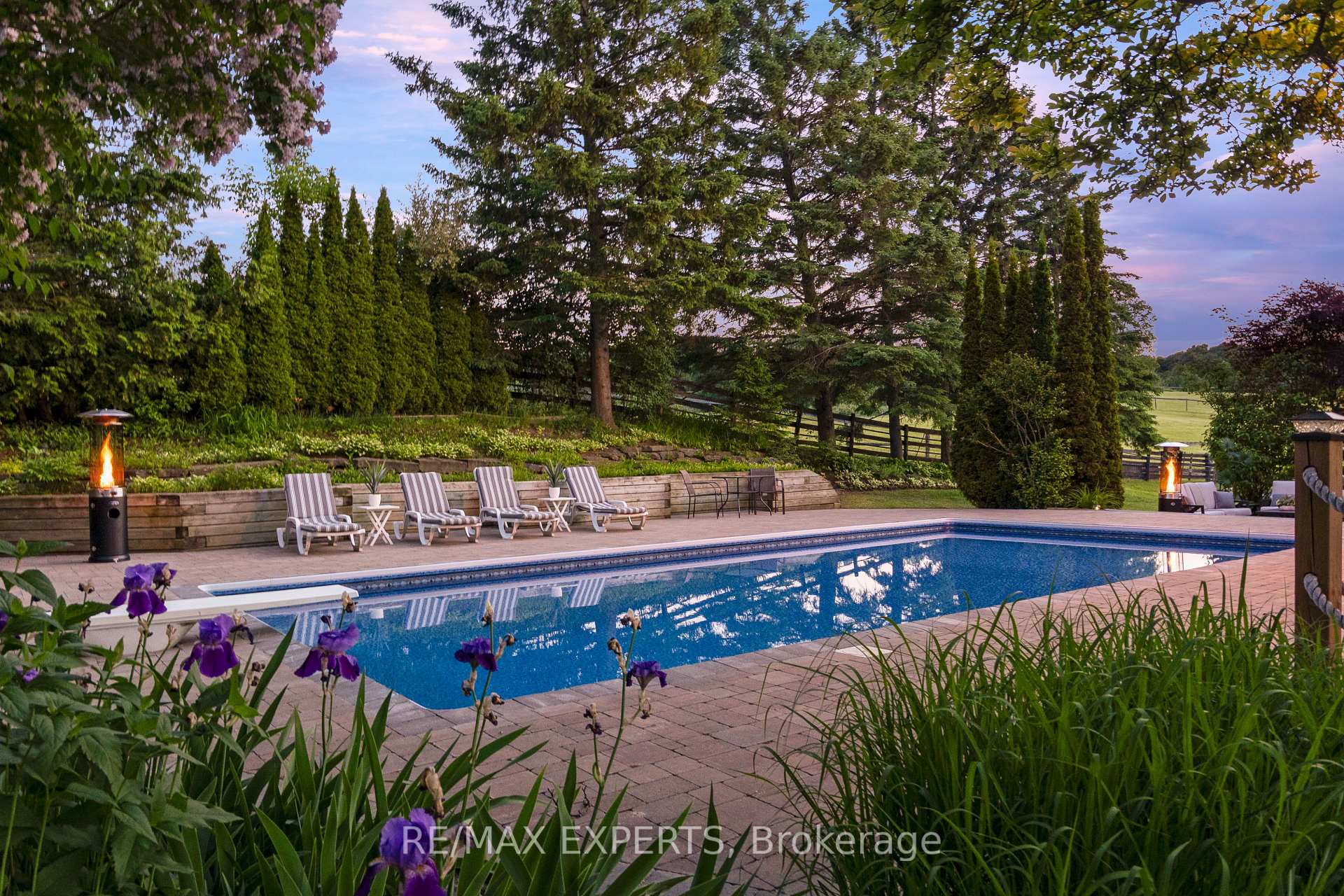 Photo 13 of 16718 Caledon King Townline, Caledon, Palgrave — HOMEH