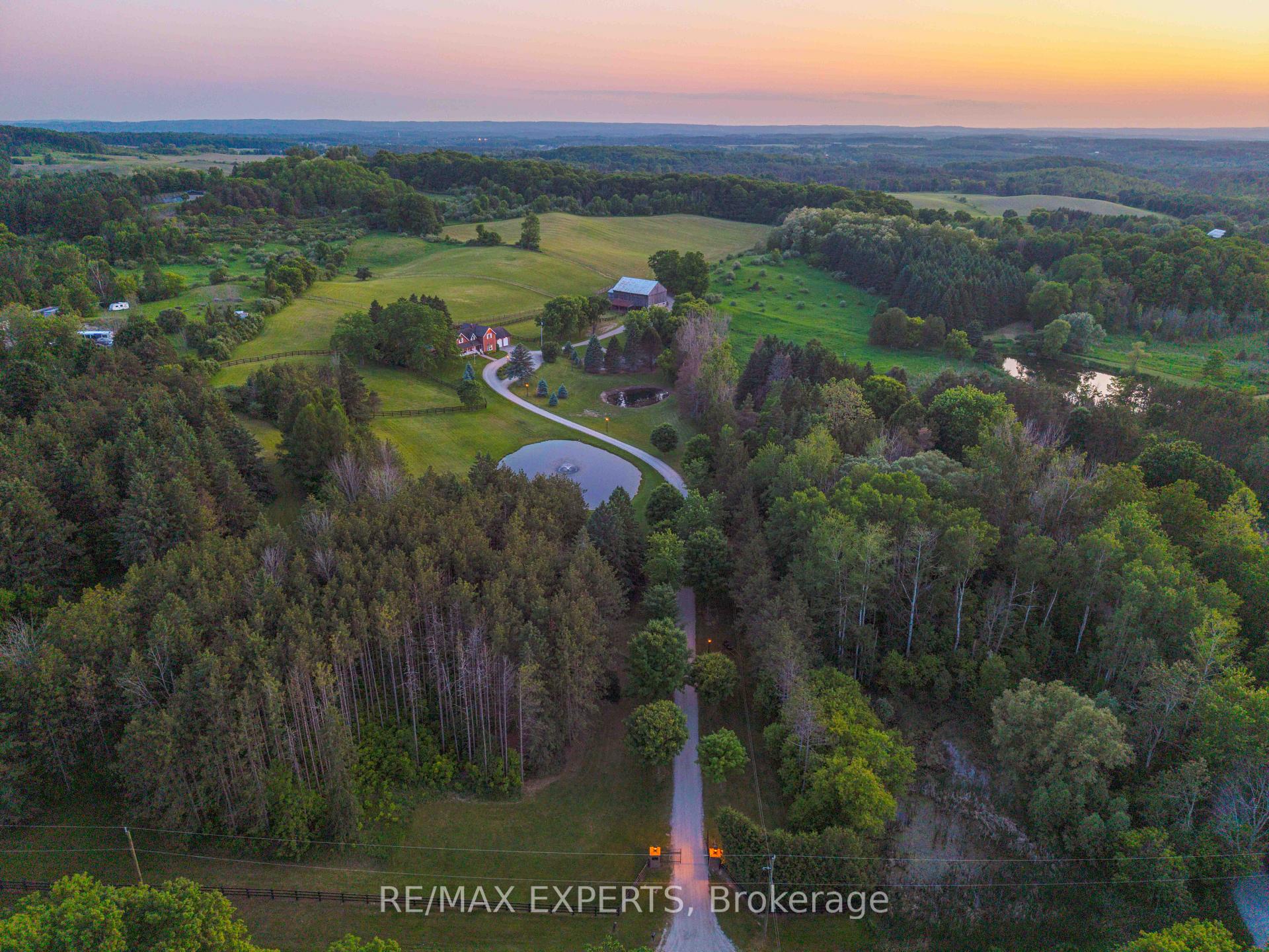 Photo 4 of 16718 Caledon King Townline, Caledon, Palgrave — HOMEH