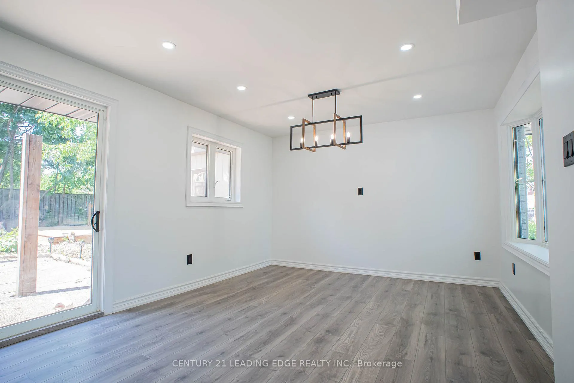 Photo 6 of 77 Elford Crescent, Hamilton, Vincent — HOMEH