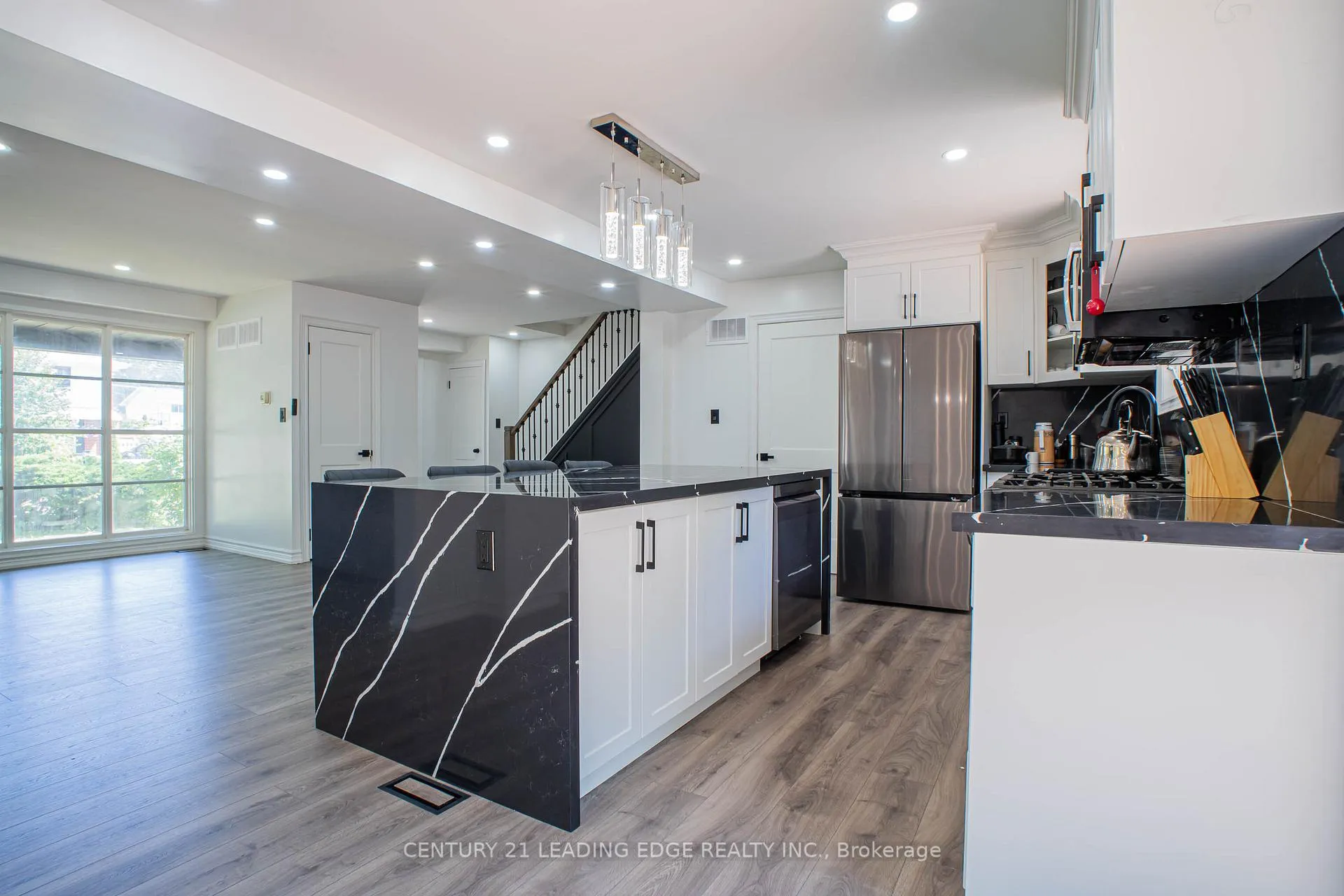 Photo 9 of 77 Elford Crescent, Hamilton, Vincent — HOMEH