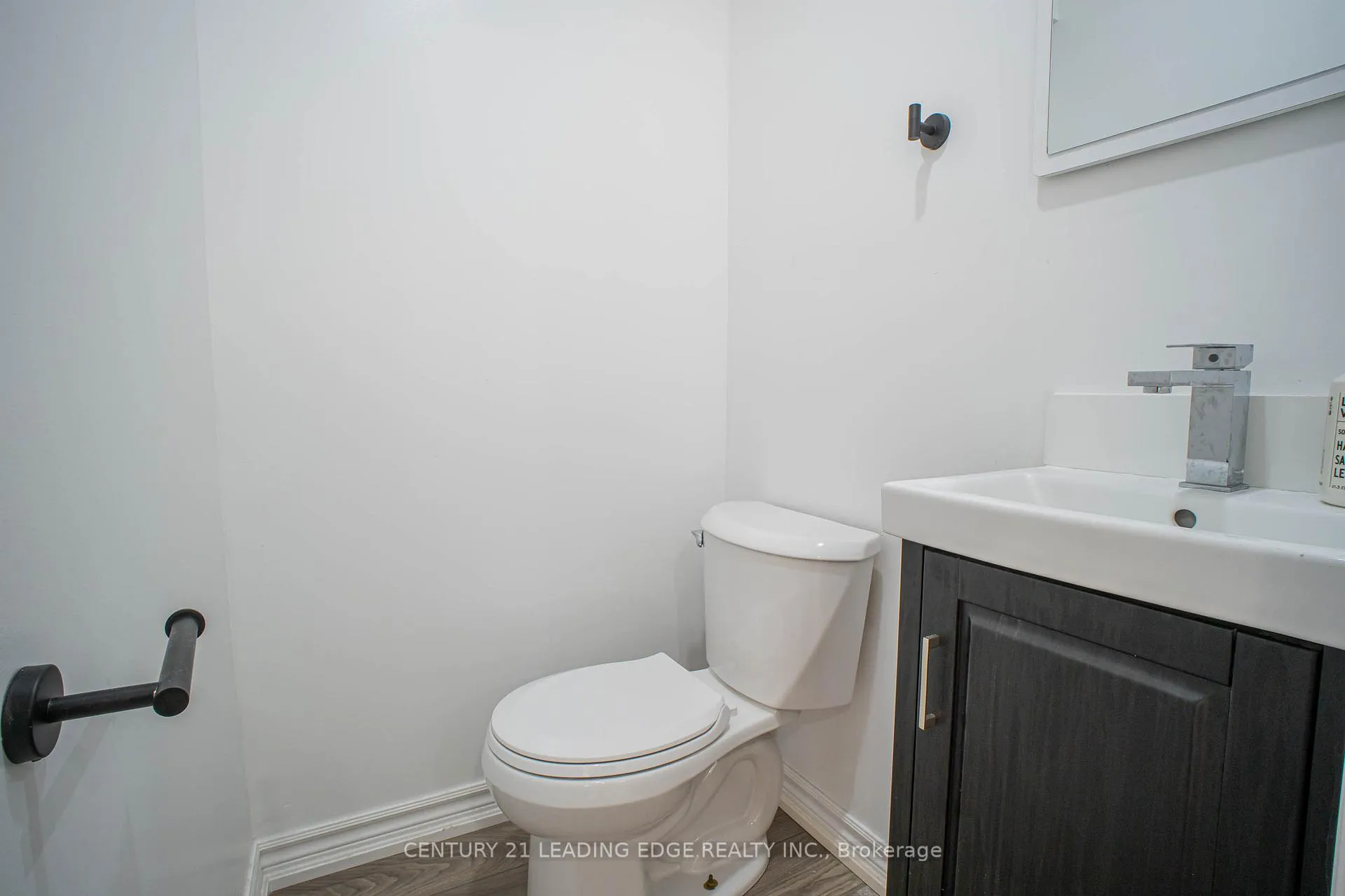 Photo 11 of 77 Elford Crescent, Hamilton, Vincent — HOMEH