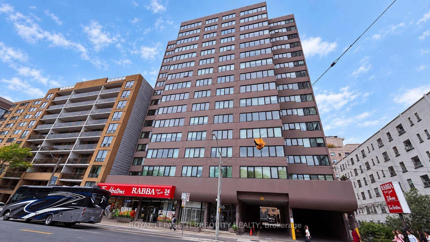 Front of Unit 14C, 256 Jarvis Street