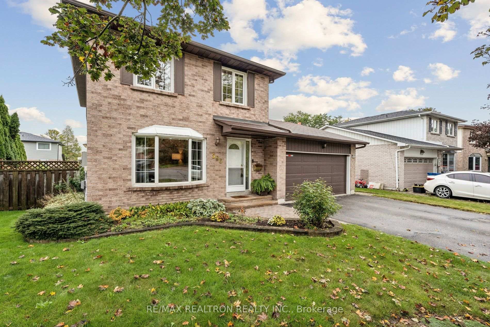 Photo 3 of 596 Brooks Howard Court, Newmarket, Bristol-London — HOMEH
