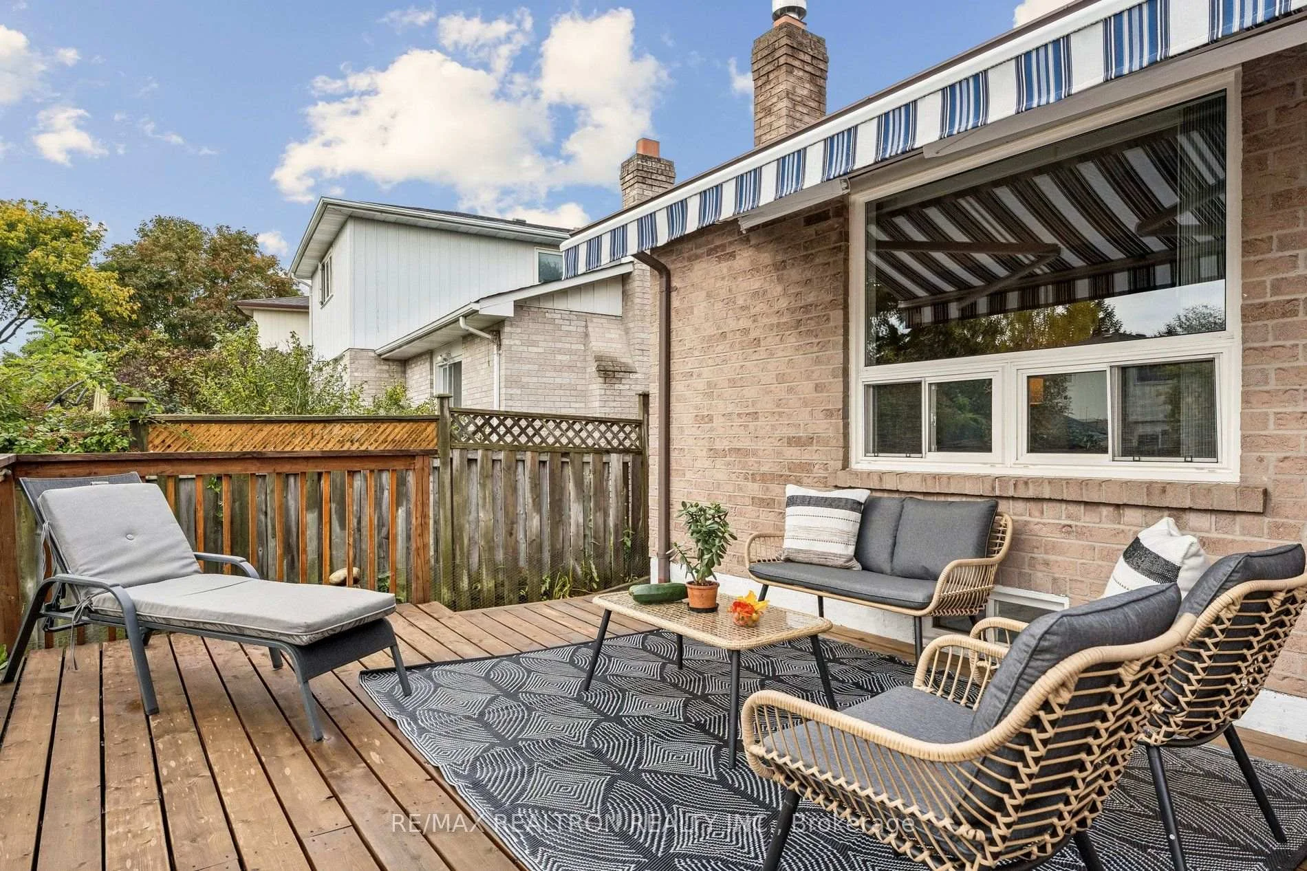 Photo 55 of 596 Brooks Howard Court, Newmarket, Bristol-London — HOMEH