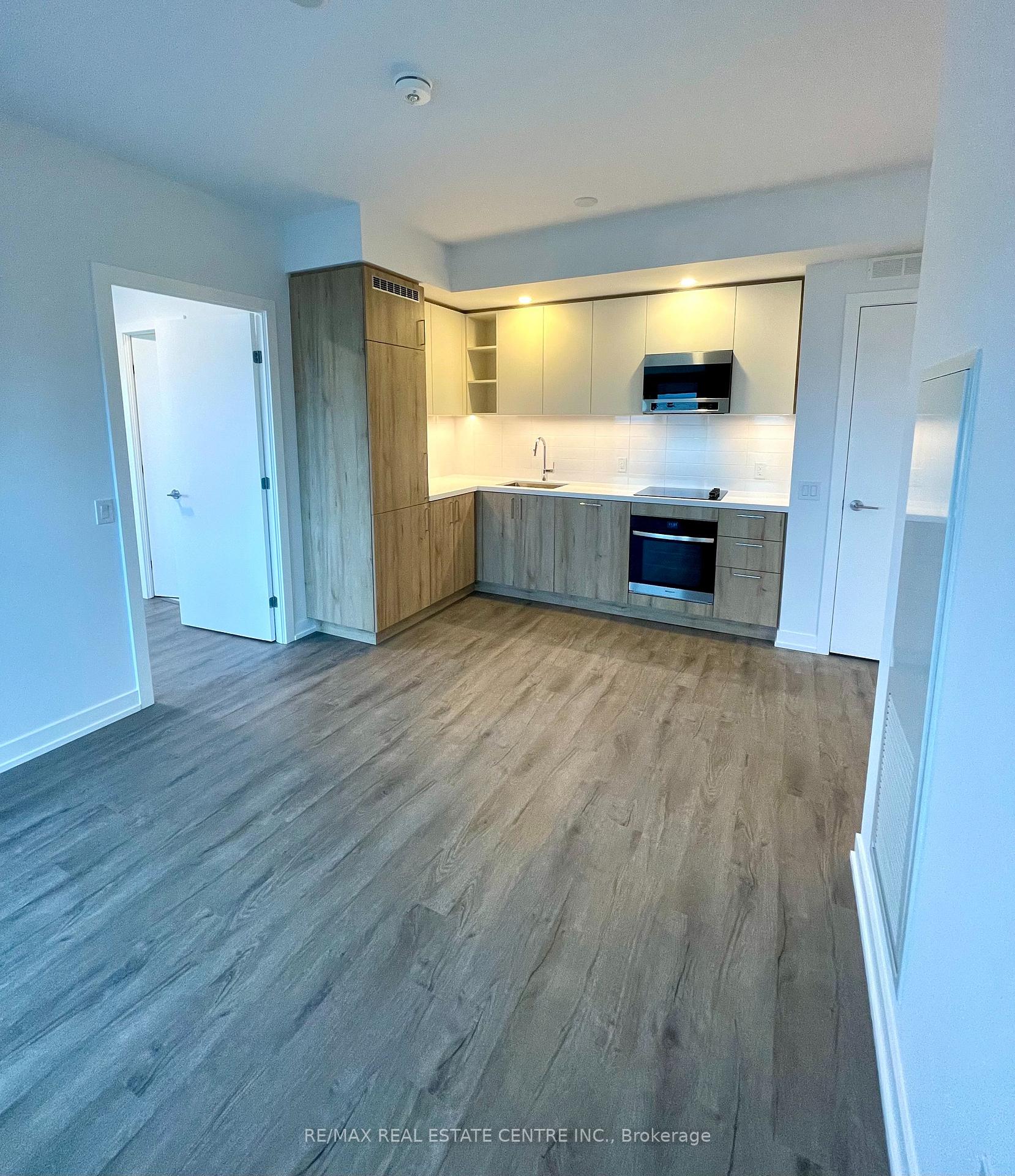 Photo 12 of Unit 1102, 21 Meadowvale Road, Vaughan, Vaughan Corporate Centre — HOMEH