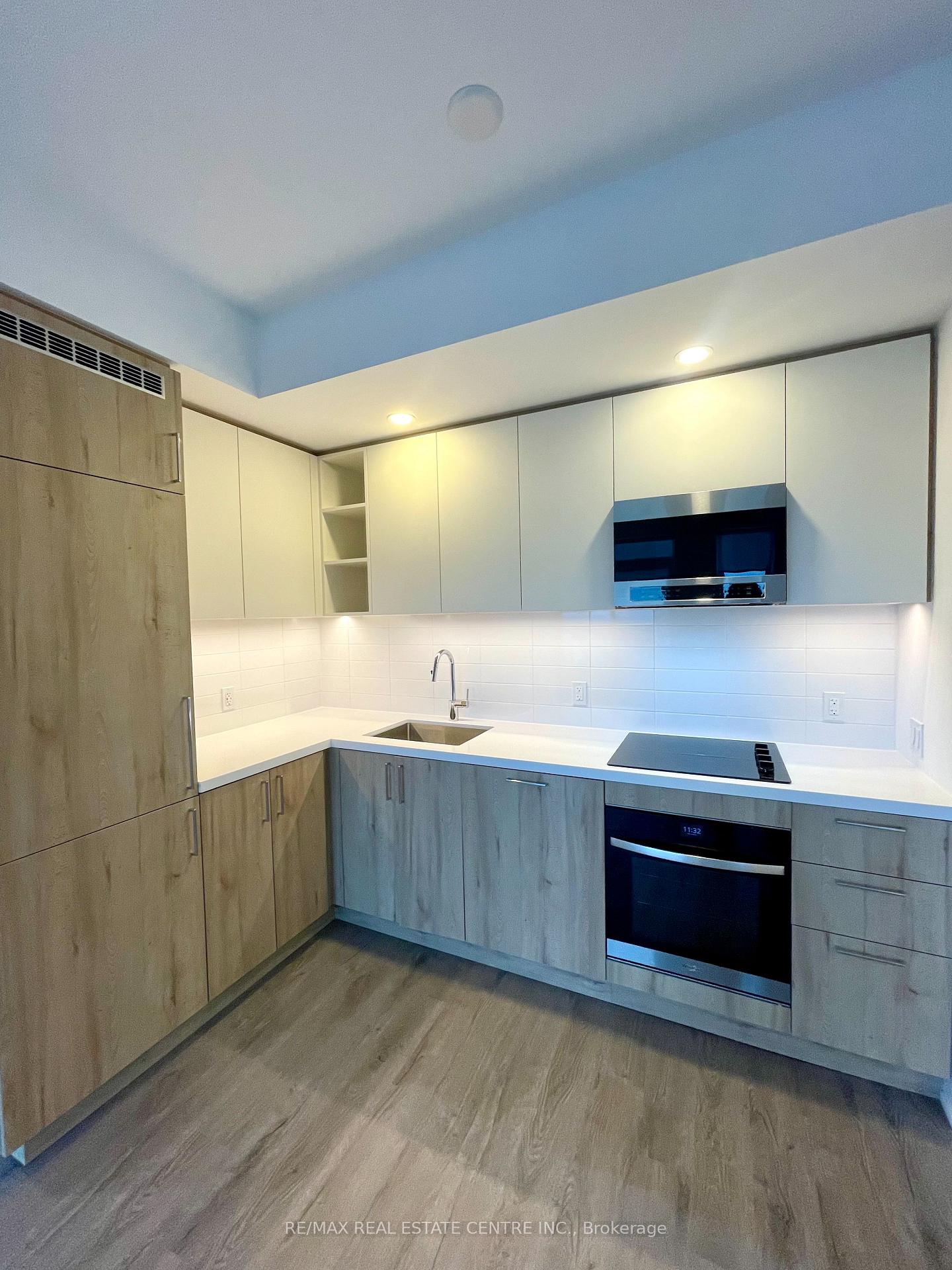 Photo 14 of Unit 1102, 21 Meadowvale Road, Vaughan, Vaughan Corporate Centre — HOMEH