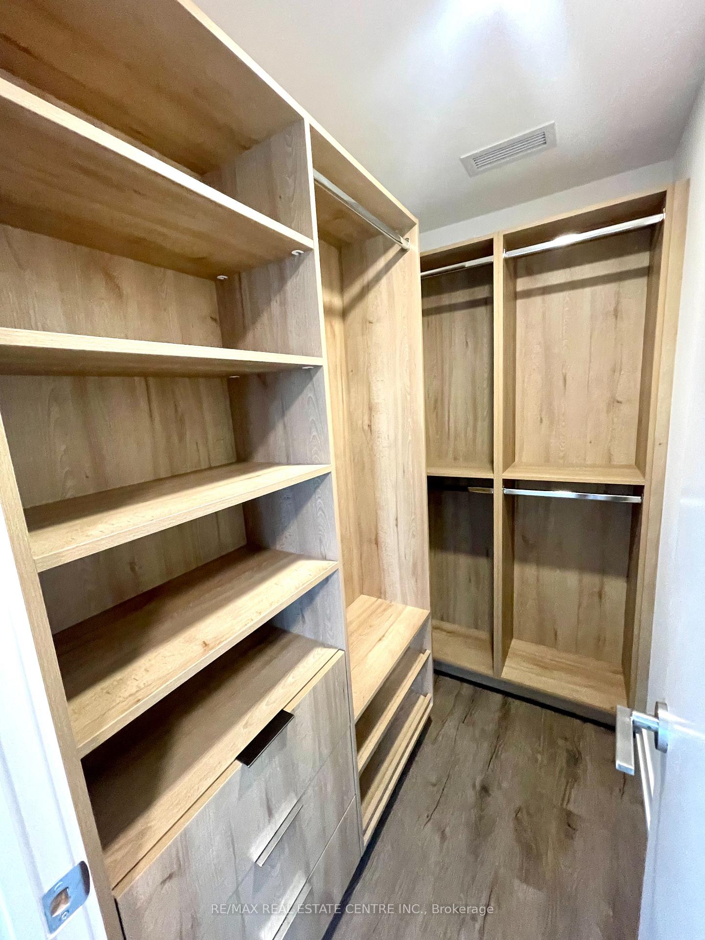 Photo 23 of Unit 1102, 21 Meadowvale Road, Vaughan, Vaughan Corporate Centre — HOMEH