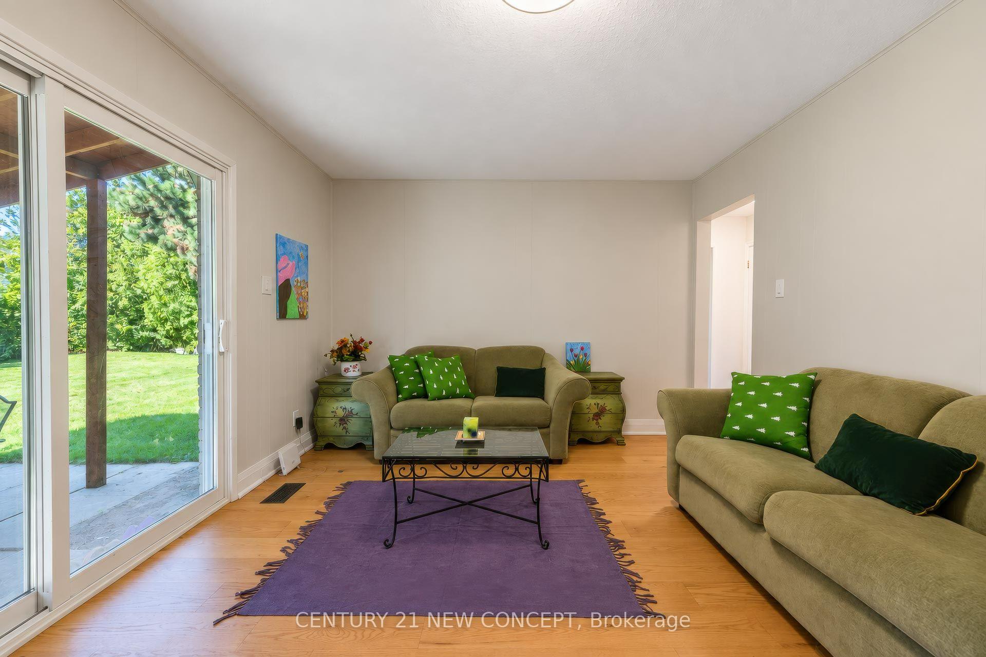 Photo 9 of 82 Keyworth Trail, Scarborough, Agincourt South-Malvern West — HOMEH