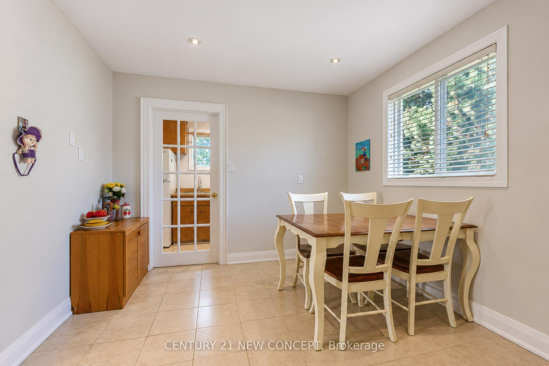 Photo 13 of 82 Keyworth Trail, Scarborough, Agincourt South-Malvern West — HOMEH