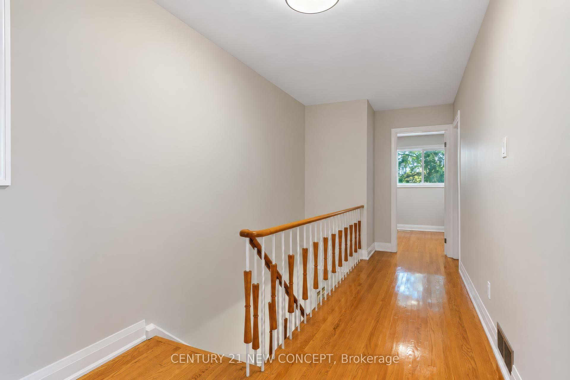 Photo 17 of 82 Keyworth Trail, Scarborough, Agincourt South-Malvern West — HOMEH