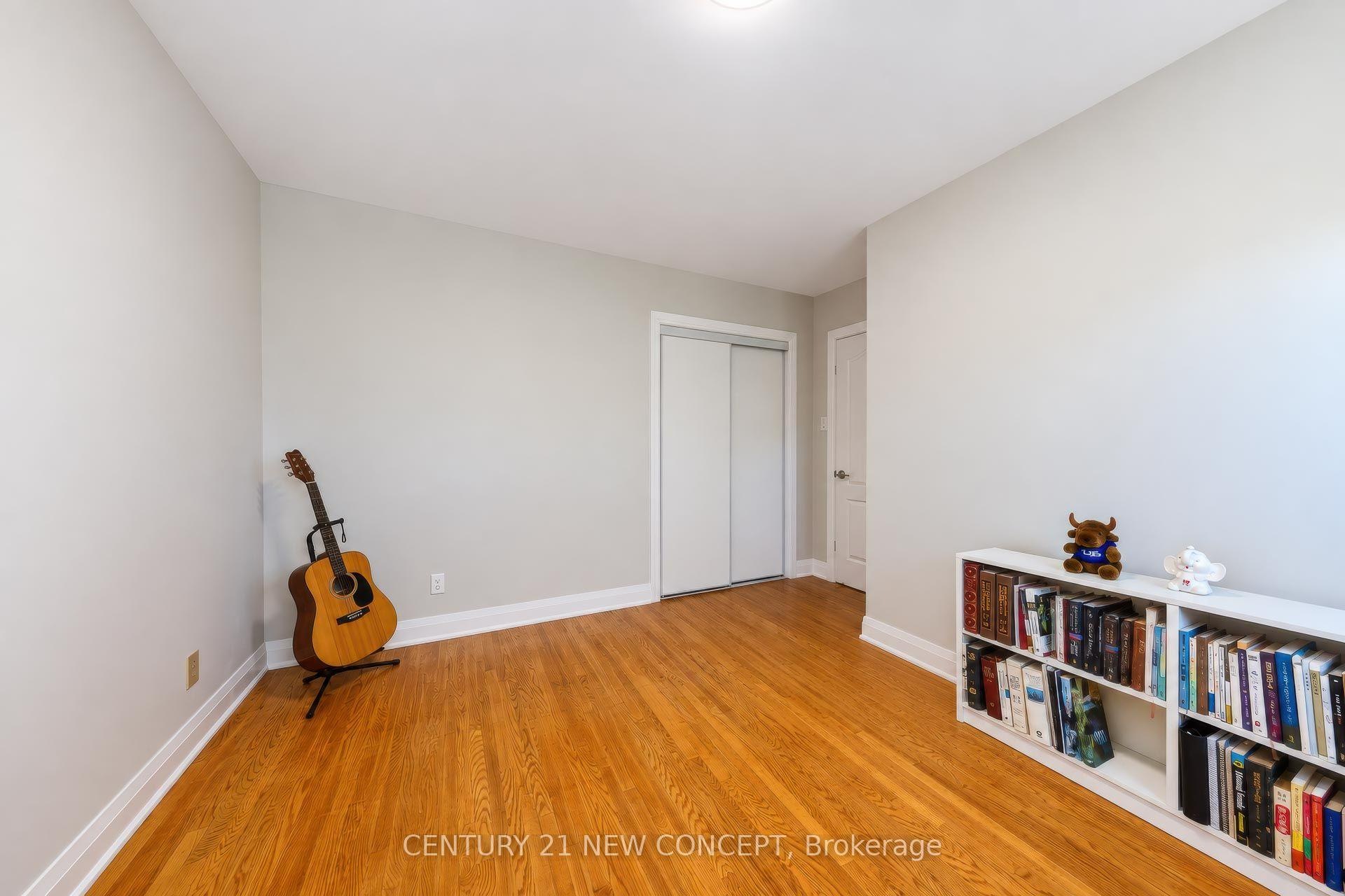 Photo 22 of 82 Keyworth Trail, Scarborough, Agincourt South-Malvern West — HOMEH