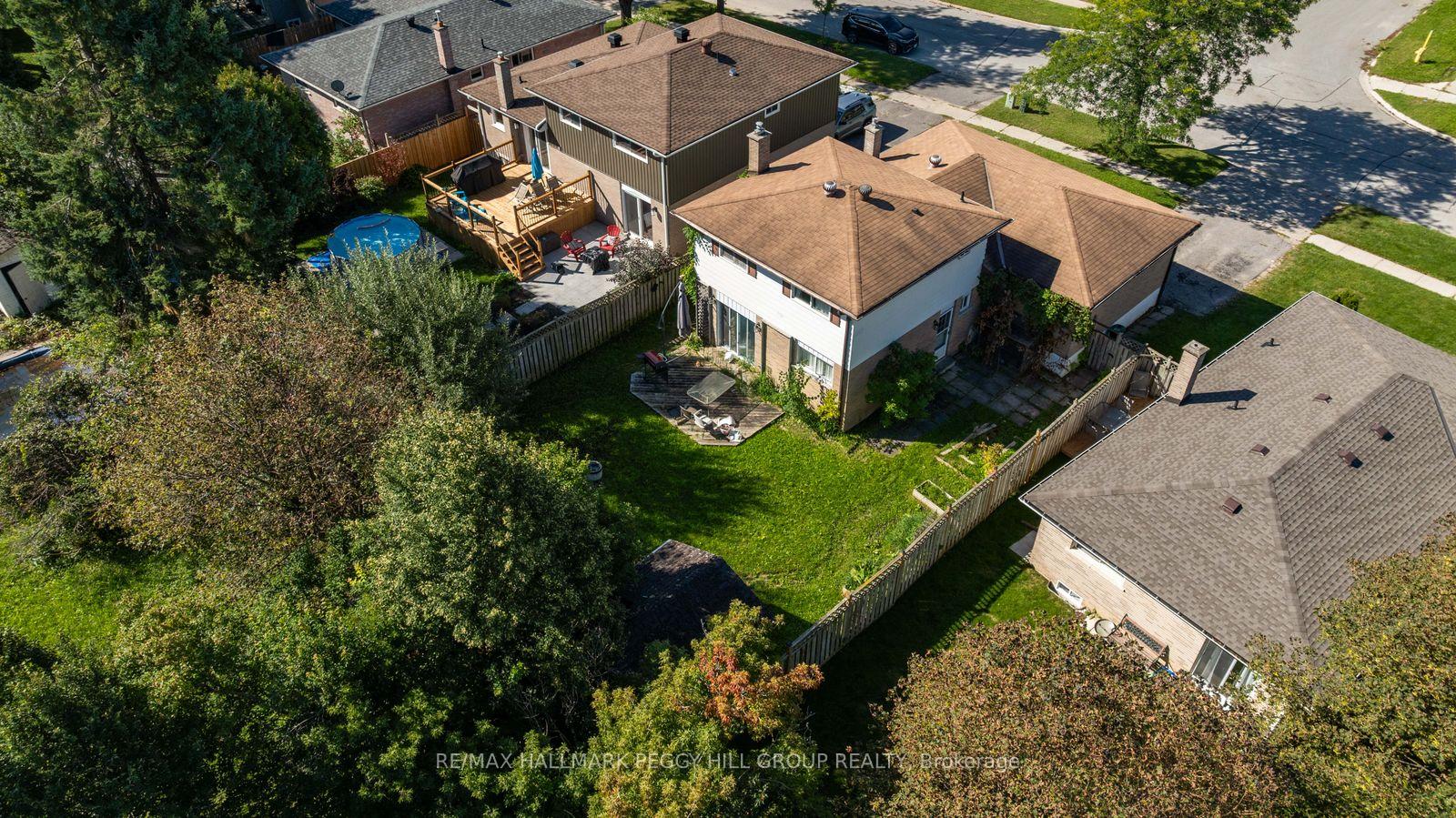 Photo 9 of 46 College Crescent, Barrie, Grove East — HOMEH