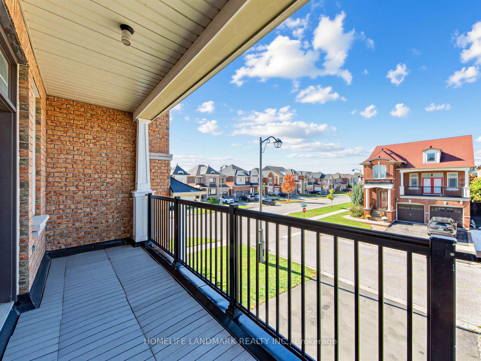 Photo 17 of 72 Vandervoort Drive, Richmond Hill, Jefferson — HOMEH