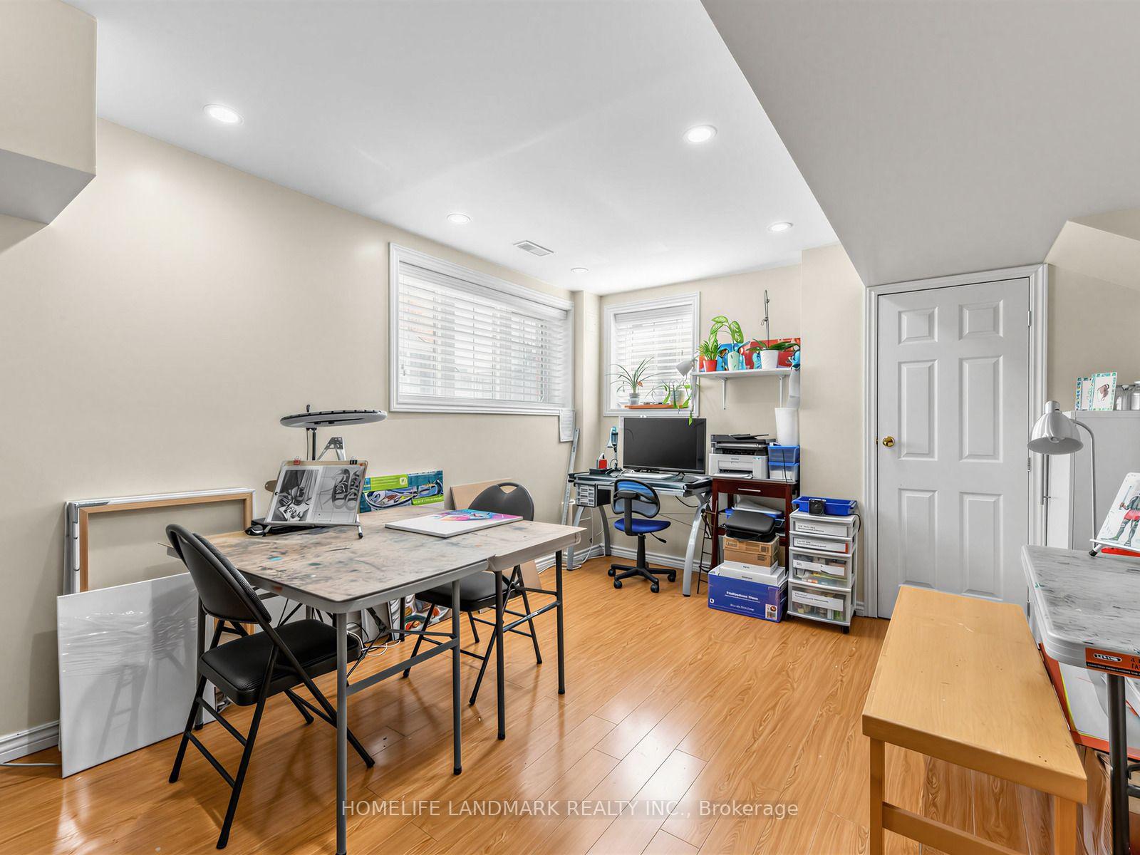 Photo 31 of 72 Vandervoort Drive, Richmond Hill, Jefferson — HOMEH