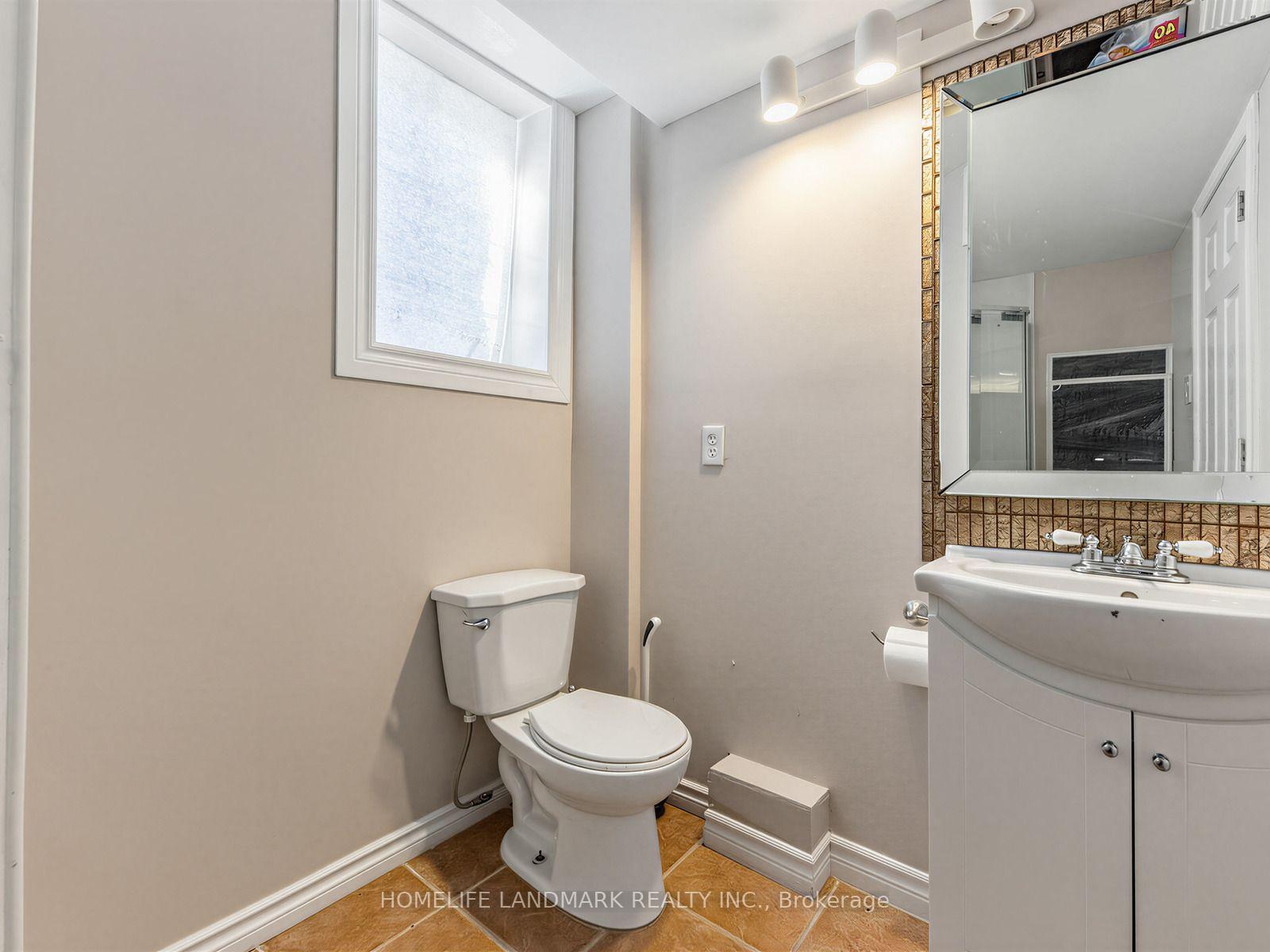 Photo 34 of 72 Vandervoort Drive, Richmond Hill, Jefferson — HOMEH