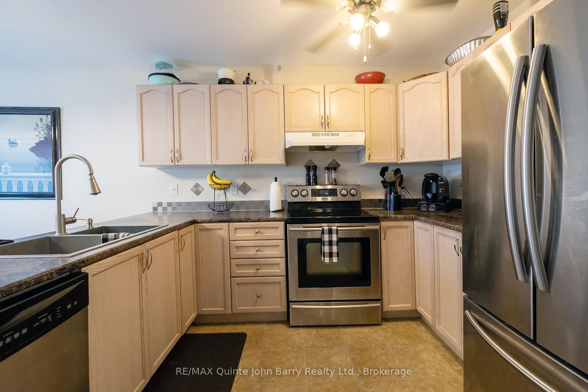 Photo 8 of 152 Nicholas Street, Quinte West, Murray Ward — HOMEH