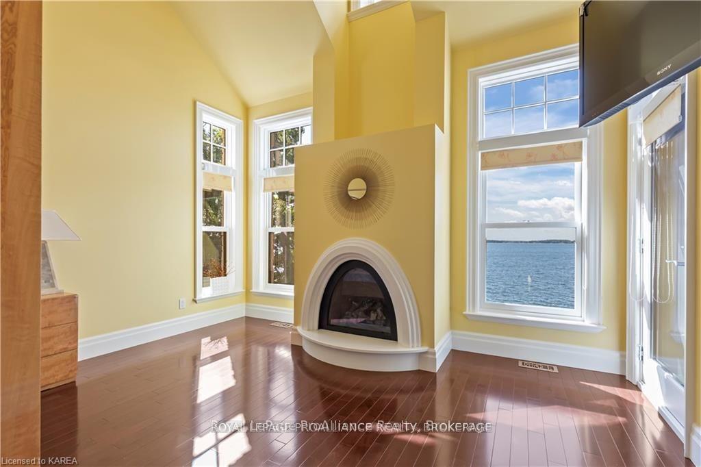 Photo 23 of 1618 St Lawrence Avenue, Kingston, Kingston East (Incl CFB Kingston) — HOMEH