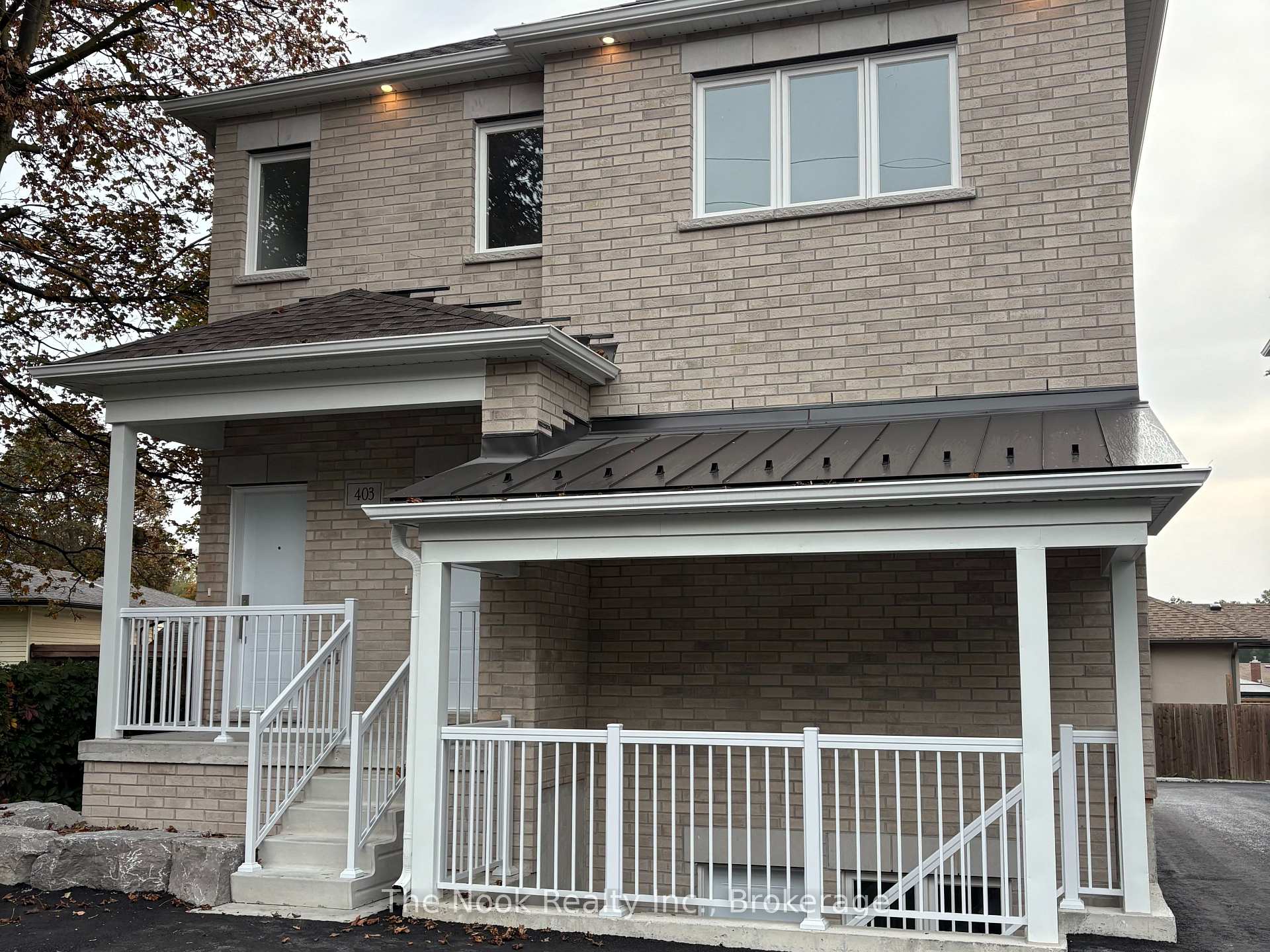 Photo of Unit 2, 403 Thornton Road N