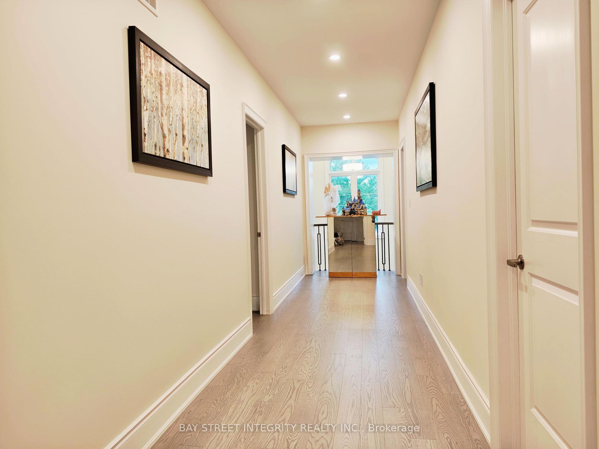 Photo 9 of 211 Hillsview Drive, Richmond Hill, Observatory — HOMEH