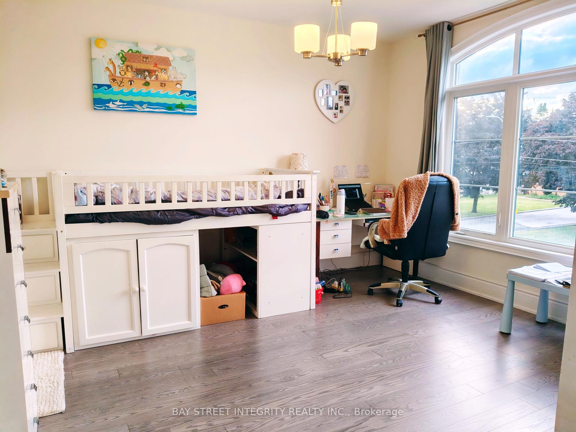Photo 13 of 211 Hillsview Drive, Richmond Hill, Observatory — HOMEH