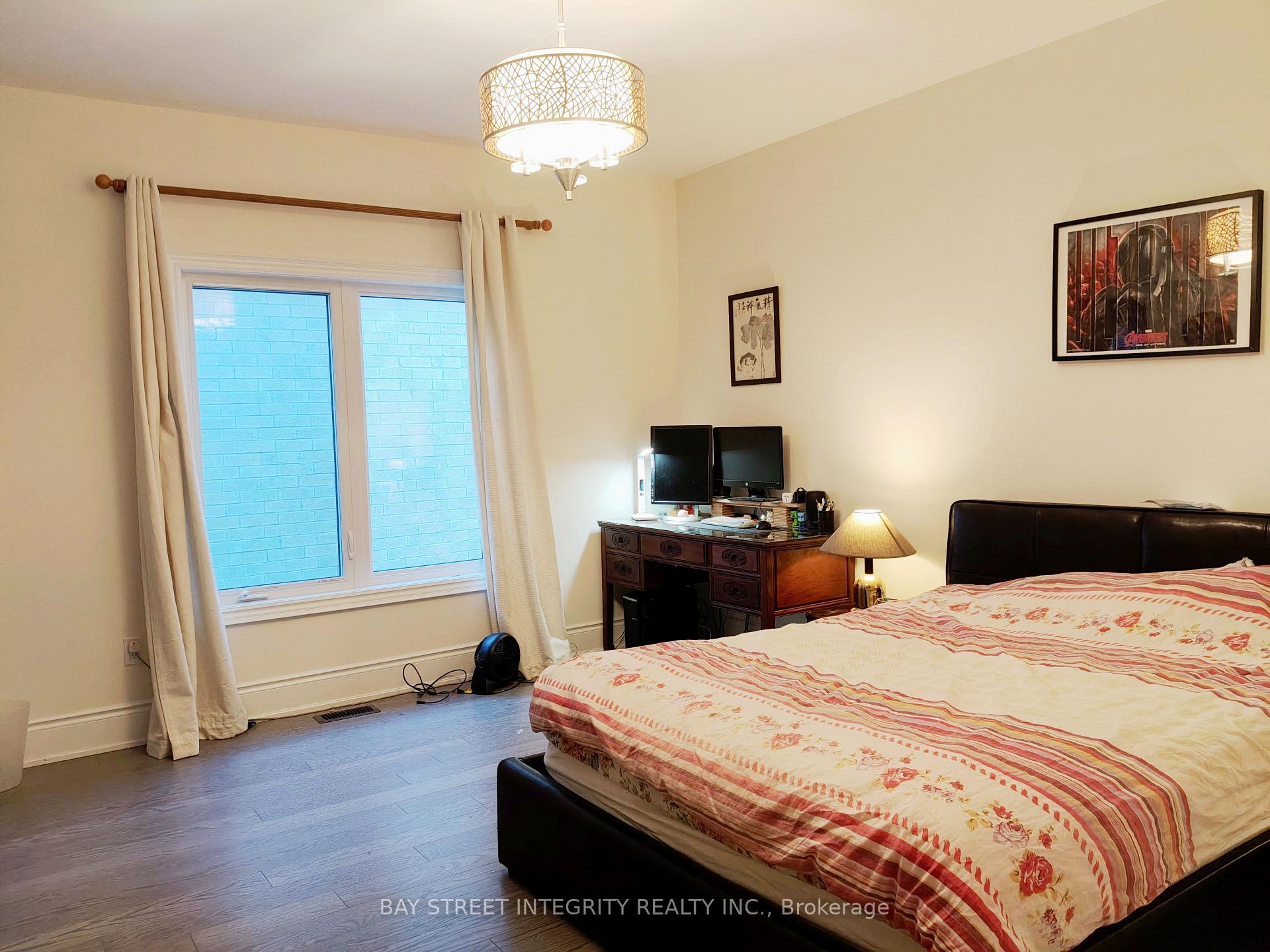 Photo 14 of 211 Hillsview Drive, Richmond Hill, Observatory — HOMEH