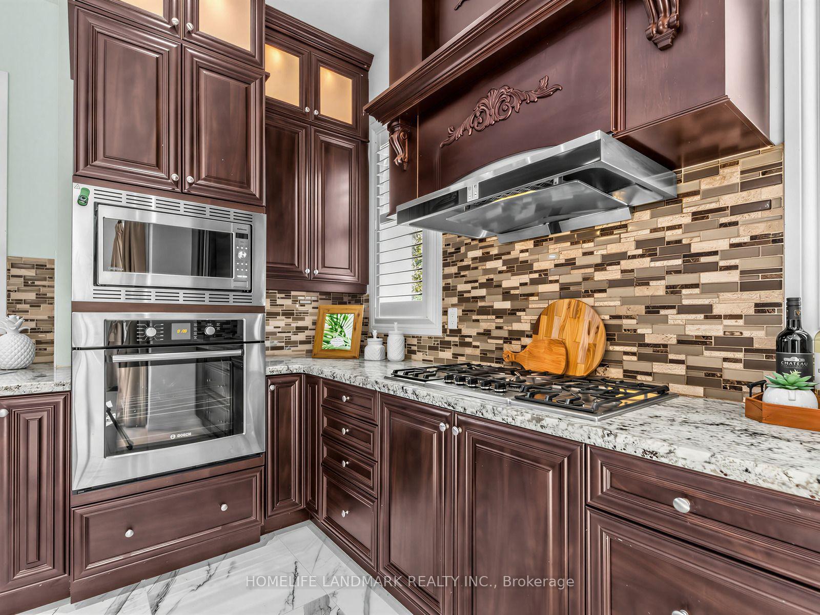 Photo 13 of 9A Anglin Drive, Richmond Hill, Jefferson — HOMEH