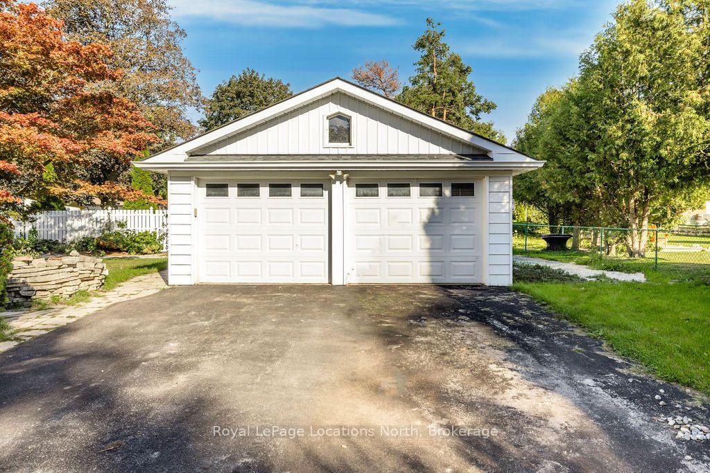 Photo 32 of 4213 124 County Road, Clearview, Nottawa — HOMEH