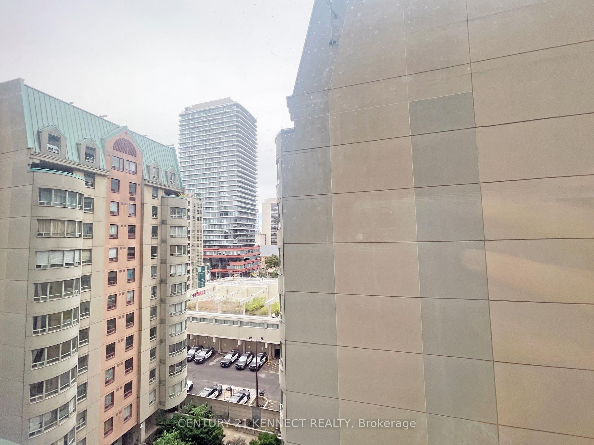 Photo 14 of Unit 720, 238 Simcoe Street, Toronto, Kensington-Chinatown — HOMEH