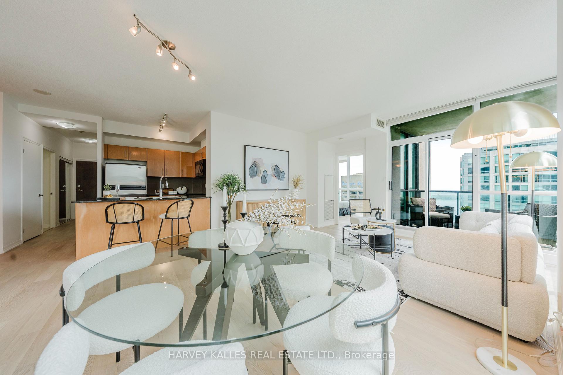 Photo 10 of Unit 3211, 16 Yonge Street, Toronto, Waterfront Communities — HOMEH
