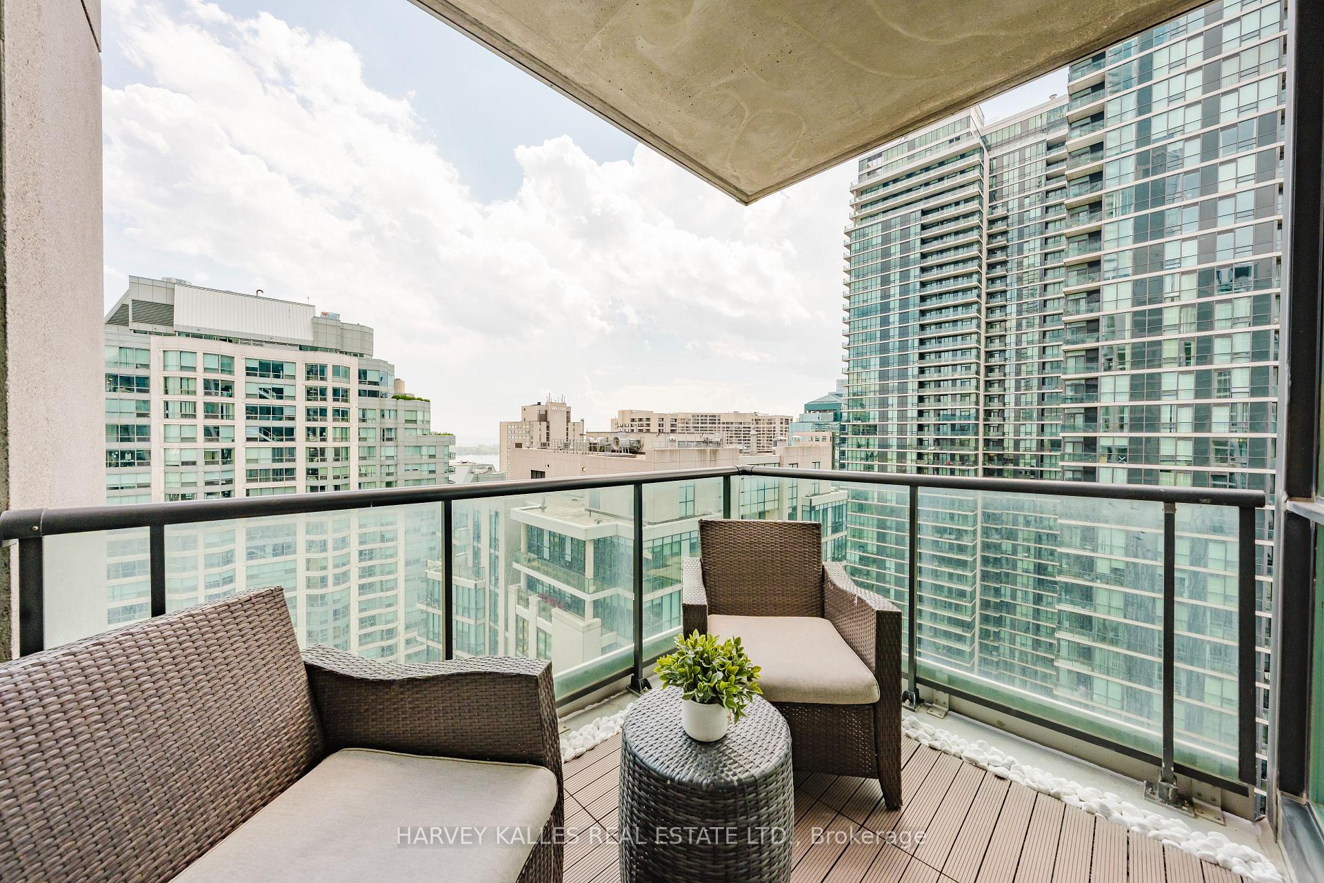 Photo 21 of Unit 3211, 16 Yonge Street, Toronto, Waterfront Communities — HOMEH