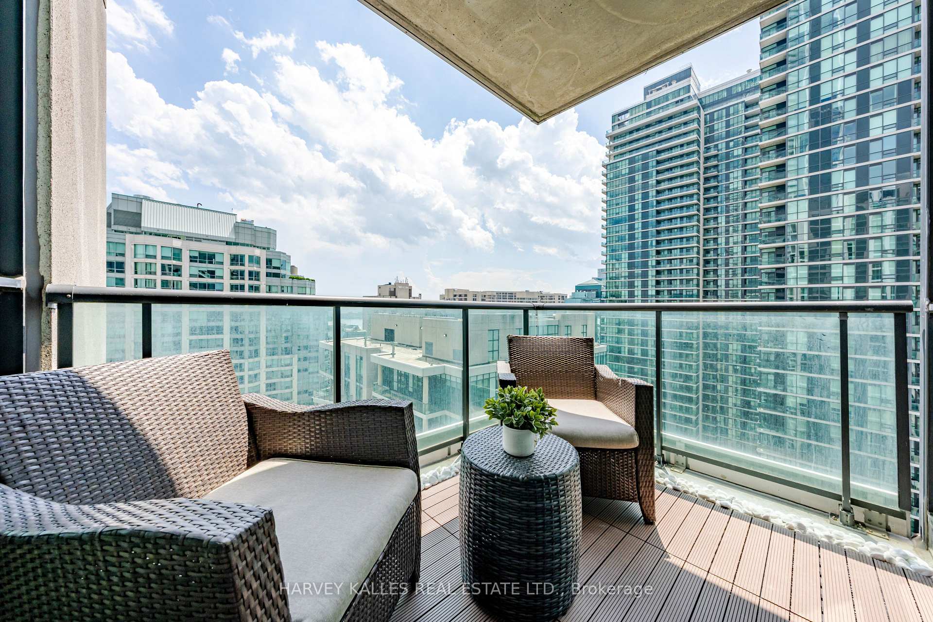 Photo 22 of Unit 3211, 16 Yonge Street, Toronto, Waterfront Communities — HOMEH