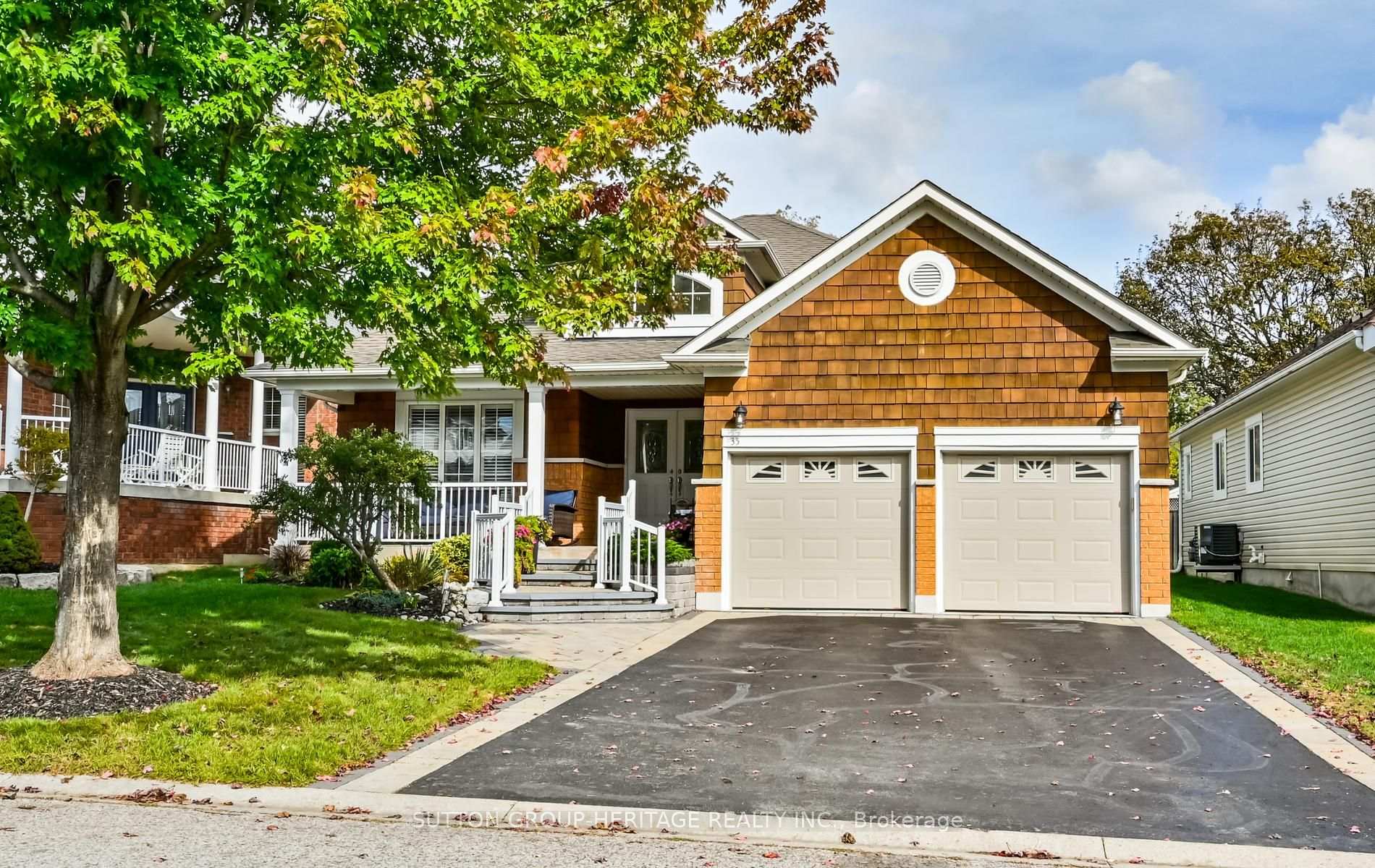 Photo 2 of 35 Kimberly Drive, Whitby, Brooklin — HOMEH