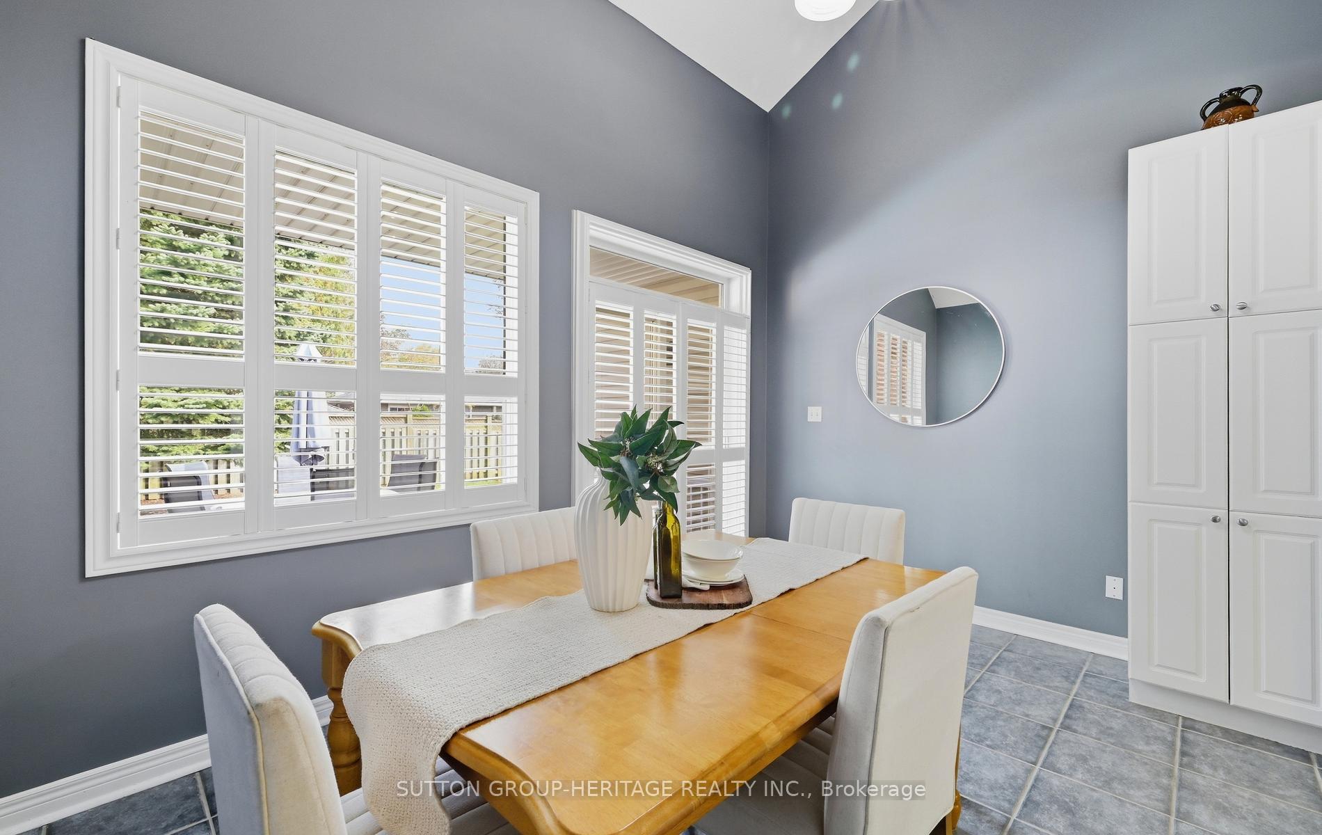Photo 11 of 35 Kimberly Drive, Whitby, Brooklin — HOMEH