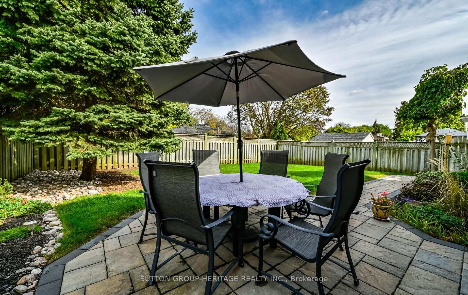 Photo 29 of 35 Kimberly Drive, Whitby, Brooklin — HOMEH