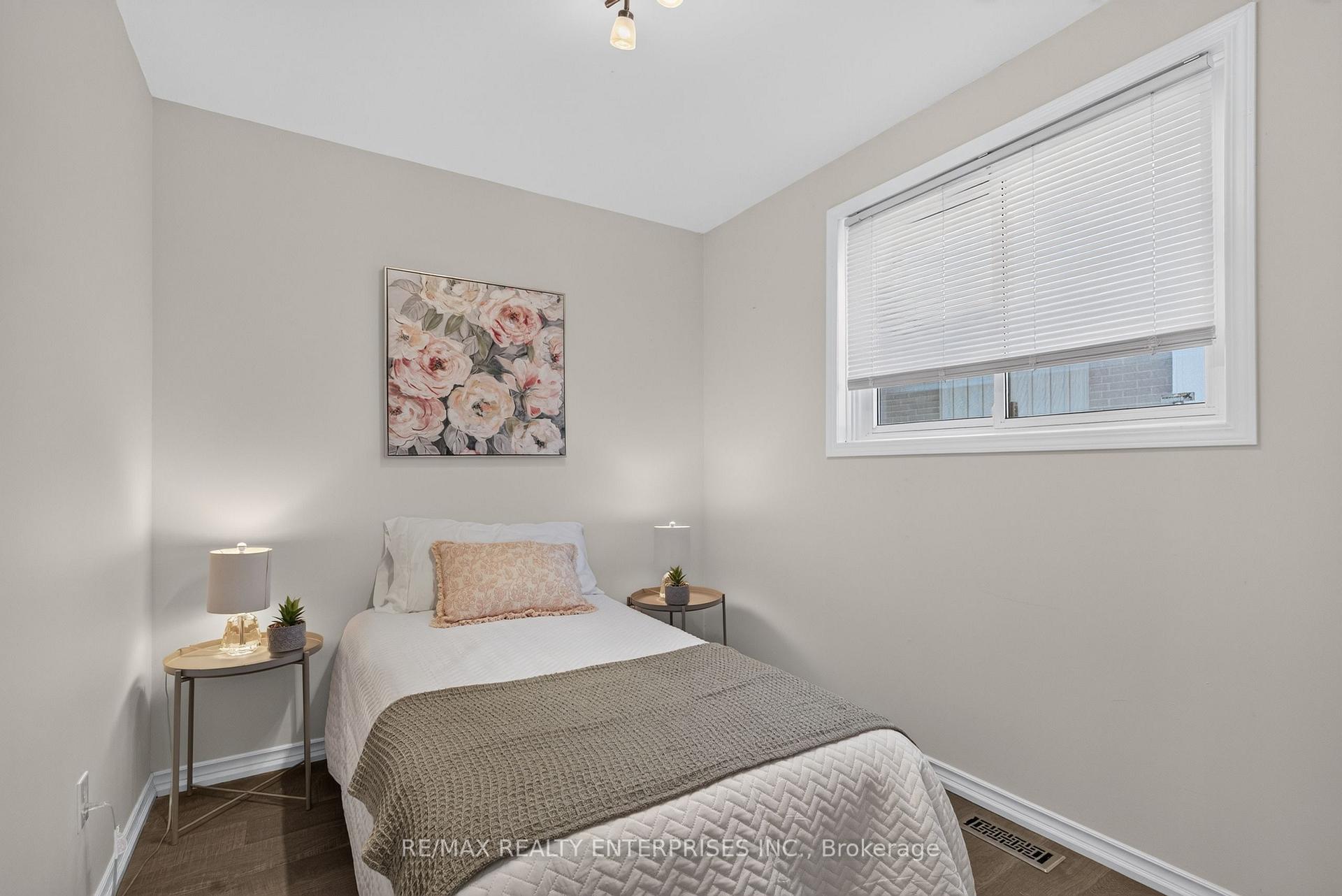 Photo 26 of 46 Marilyn Crescent, Halton Hills, Georgetown — HOMEH
