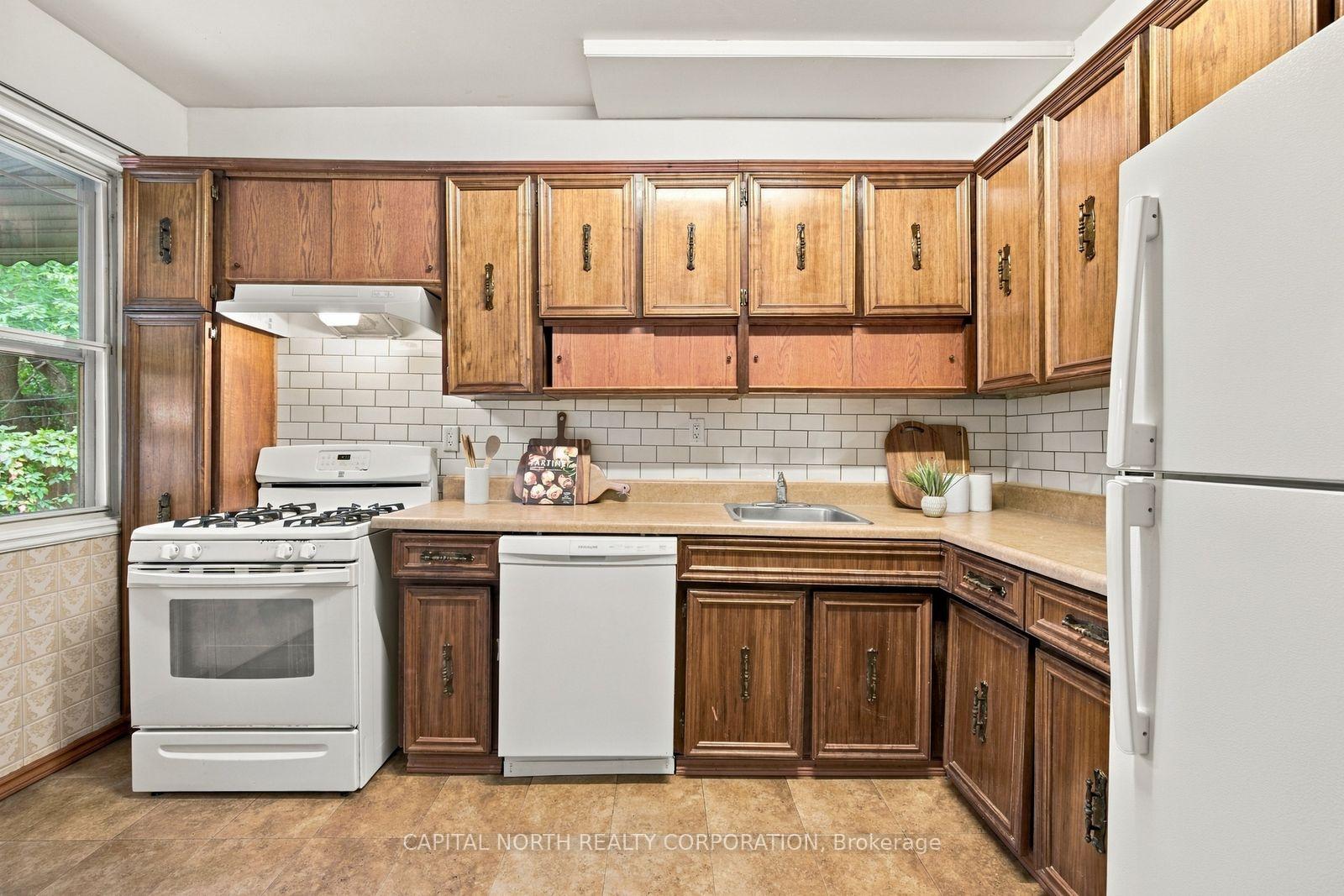 Photo 47 of 17 Delaware Avenue, Toronto, Palmerston-Little Italy — HOMEH