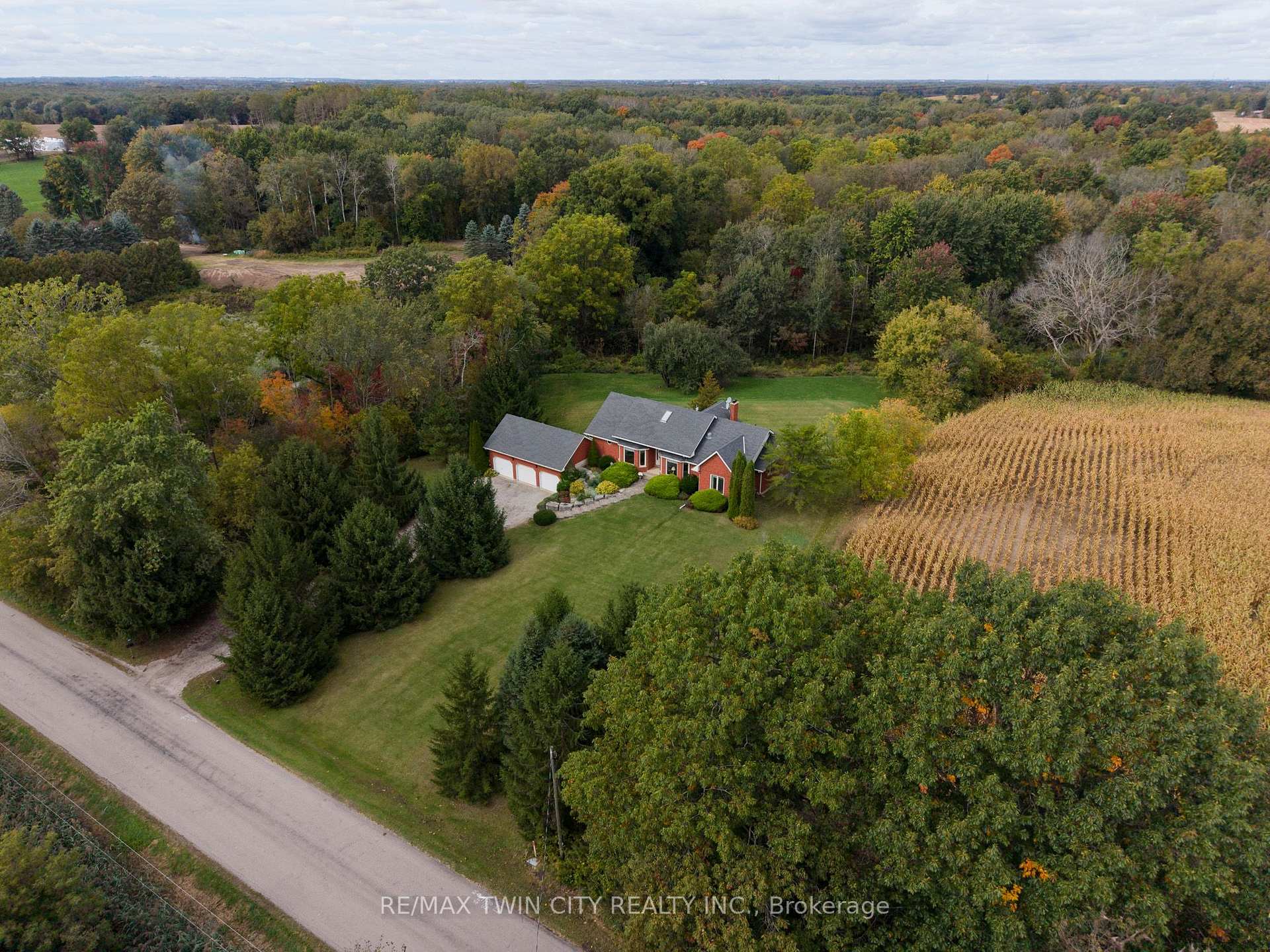 Photo 4 of 288 Thirteenth Conc. Road, Brant, Burford — HOMEH